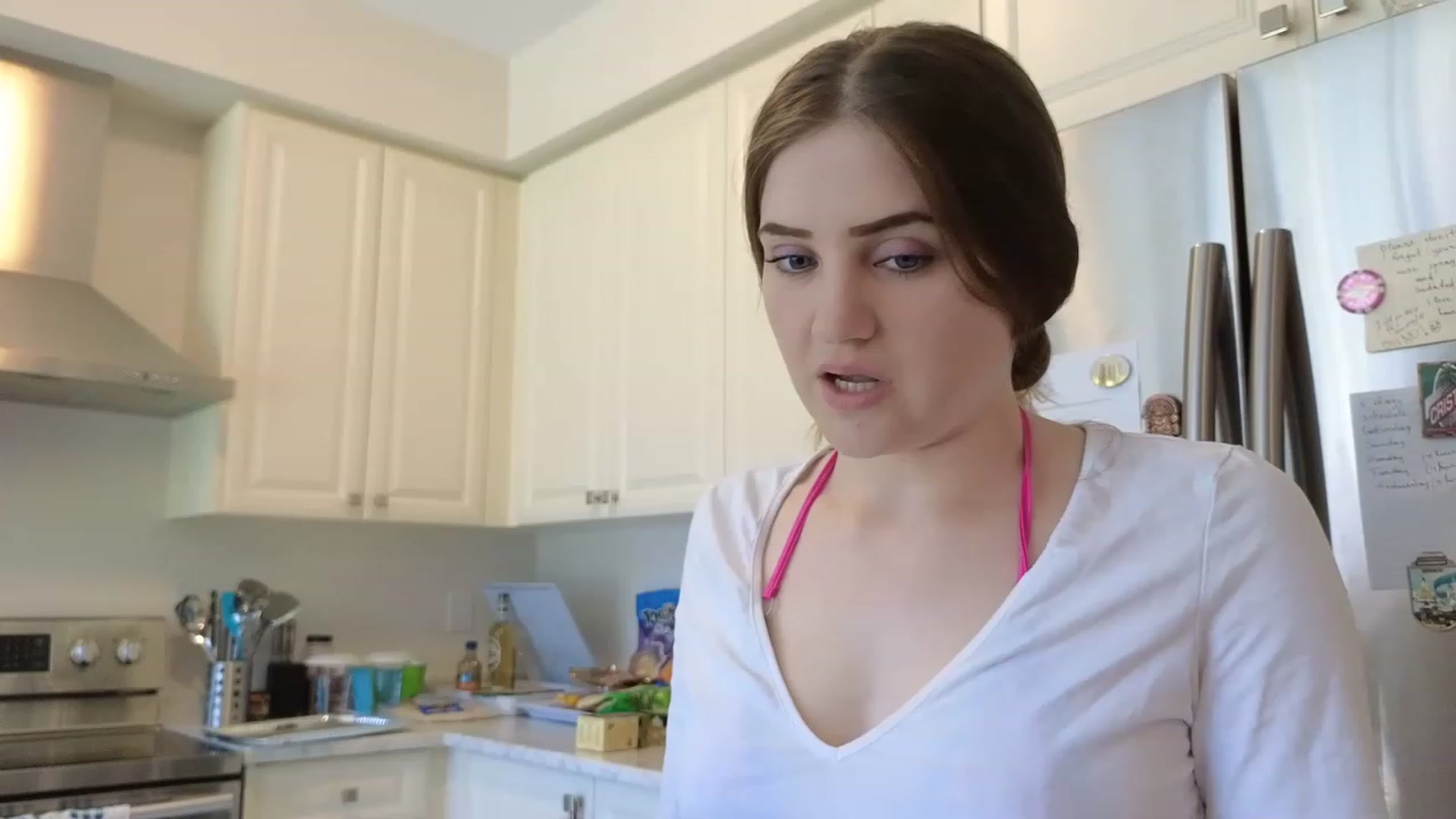 Gallery image thumbnail from AmberPeach's myfreecams stream on, 04/09/2023, 18:28 image 14 of 20