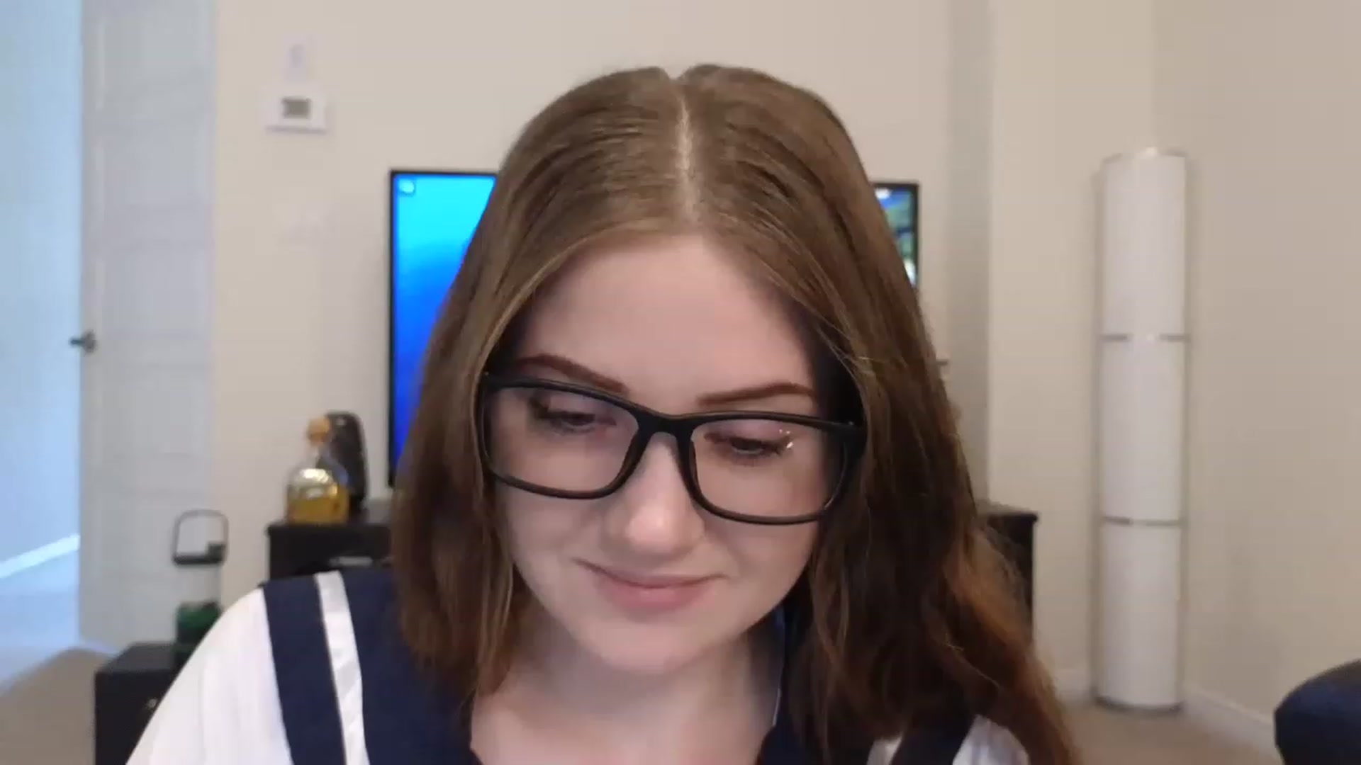 Gallery image thumbnail from AmberPeach's myfreecams stream on, 05/14/2023, 16:03 image 11 of 20