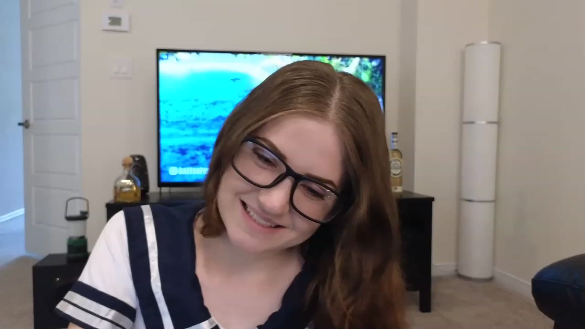 Gallery image thumbnail from AmberPeach's myfreecams stream on, 05/14/2023, 16:03 image 17 of 20