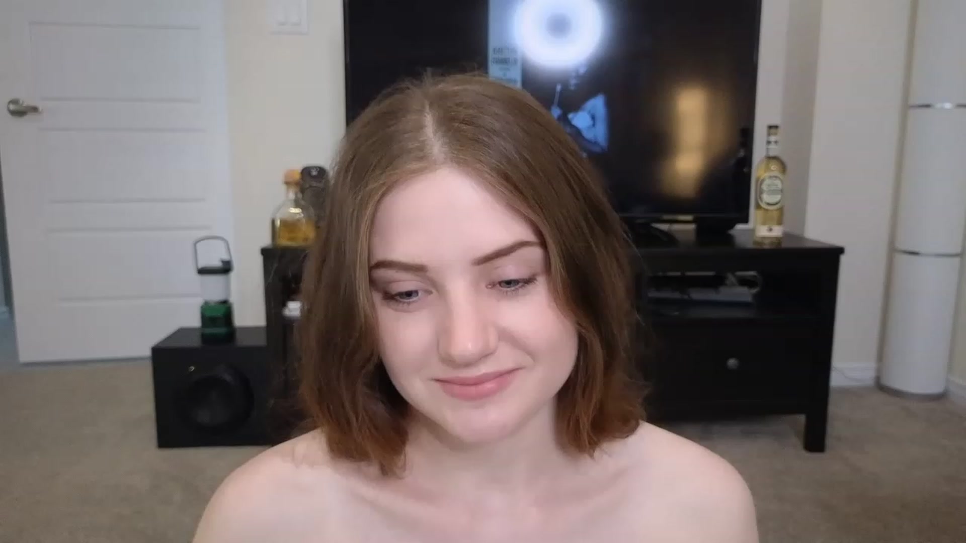 Gallery image thumbnail from AmberPeach's myfreecams stream on, 05/14/2023, 20:53 image 18 of 20