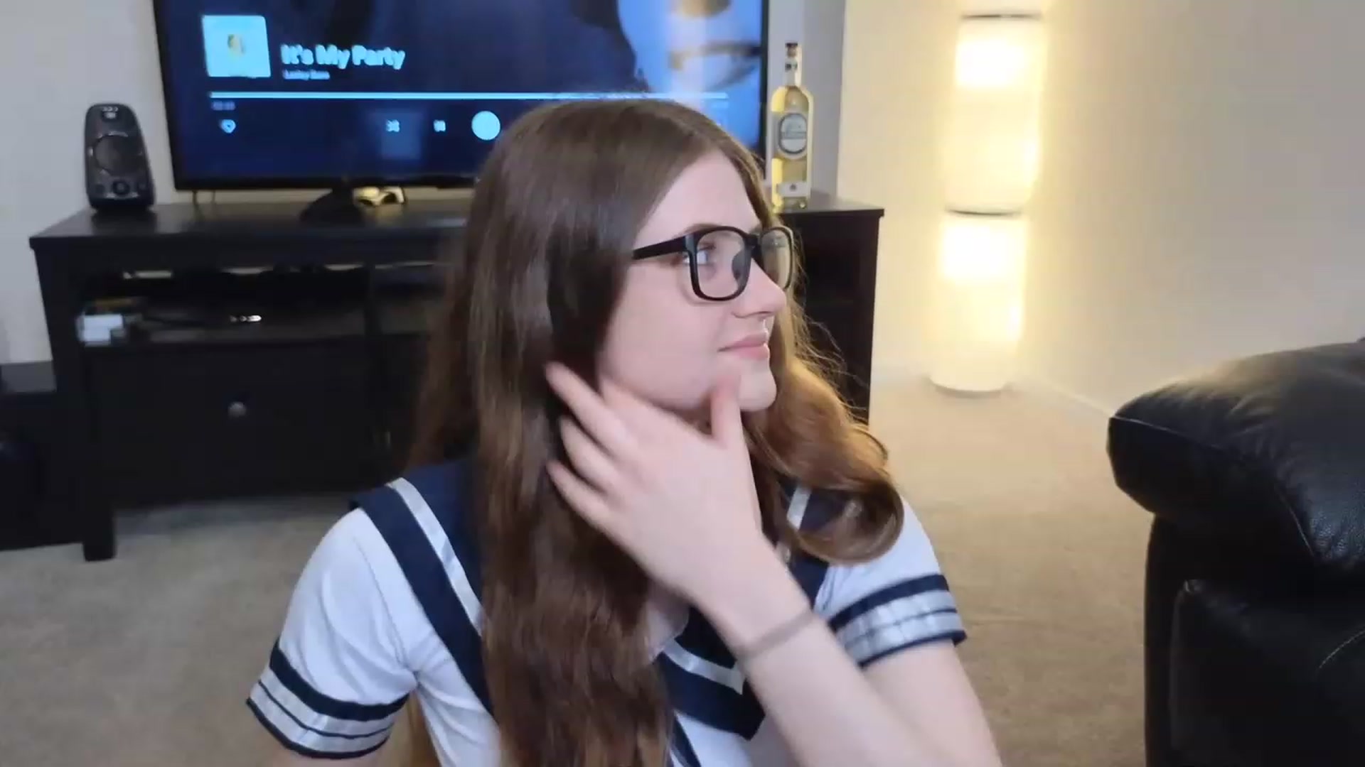 Gallery image thumbnail from AmberPeach's myfreecams stream on, 05/15/2023, 02:35 image 12 of 20