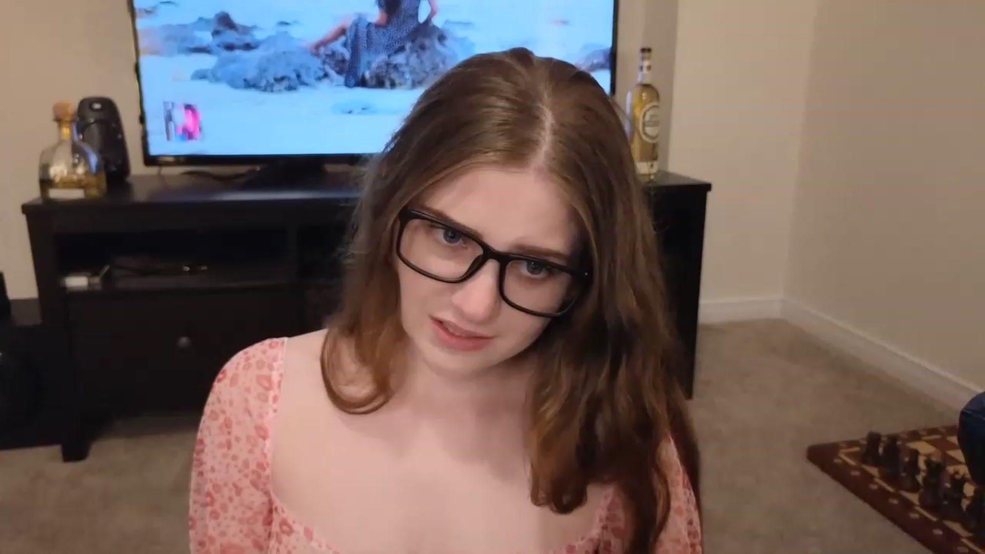 Gallery image thumbnail from AmberPeach's myfreecams stream on, 05/17/2023, 01:44 image 3 of 20