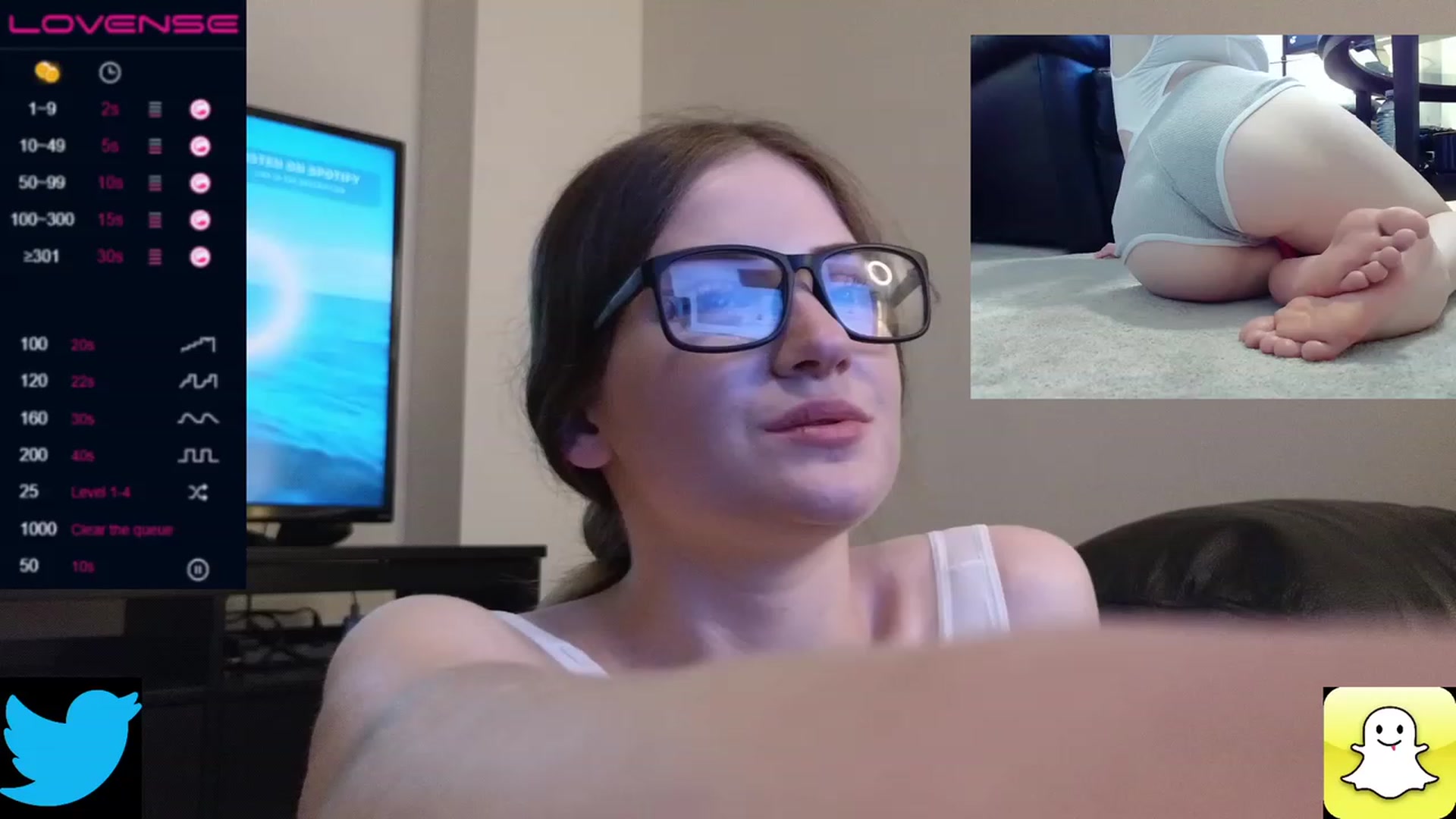 Gallery image thumbnail from AmberPeach's myfreecams stream on, 05/19/2023, 24:02 image 17 of 20