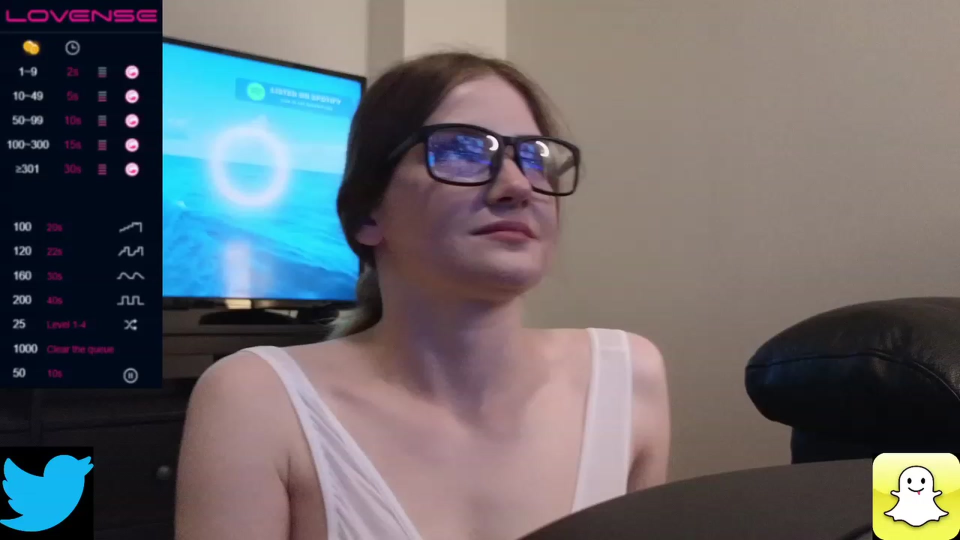 Gallery image thumbnail from AmberPeach's myfreecams stream on, 05/19/2023, 24:02 image 11 of 20
