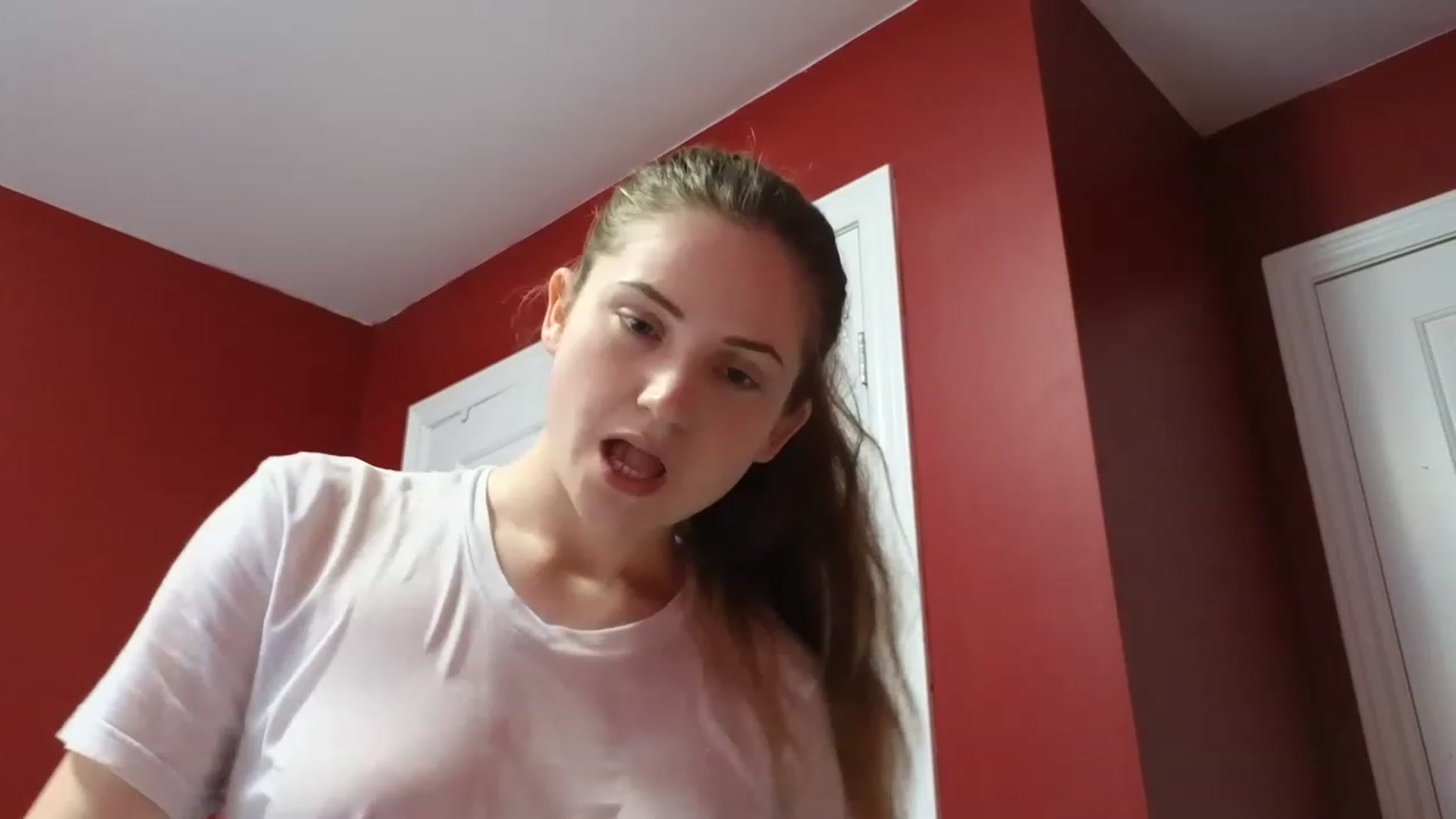 Gallery image thumbnail from AmberPeach's myfreecams stream on, 06/21/2023, 17:40 image 19 of 20