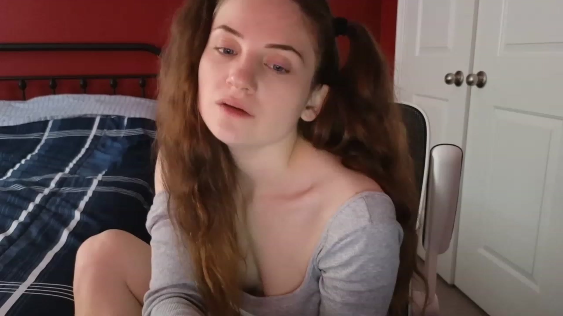 Gallery image thumbnail from AmberPeach's myfreecams stream on, 06/25/2023, 24:40 image 1 of 20