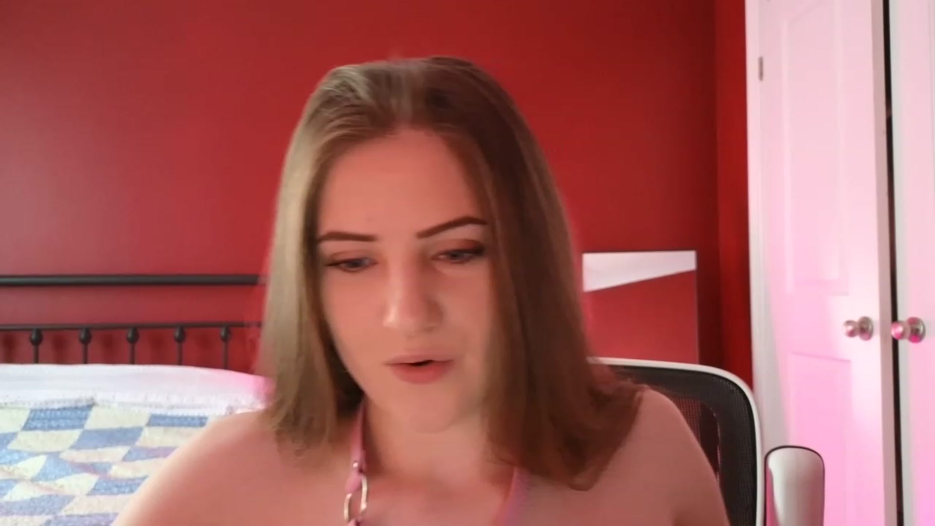 Gallery image thumbnail from AmberPeach's myfreecams stream on, 07/10/2023, 17:49 image 9 of 20