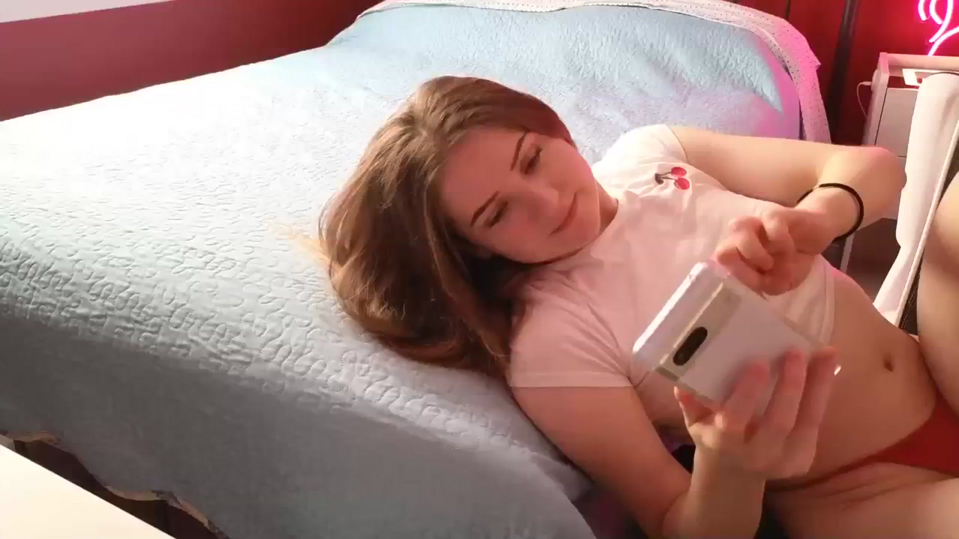 Gallery image thumbnail from AmberPeach's myfreecams stream on, 07/21/2023, 23:25 image 18 of 20