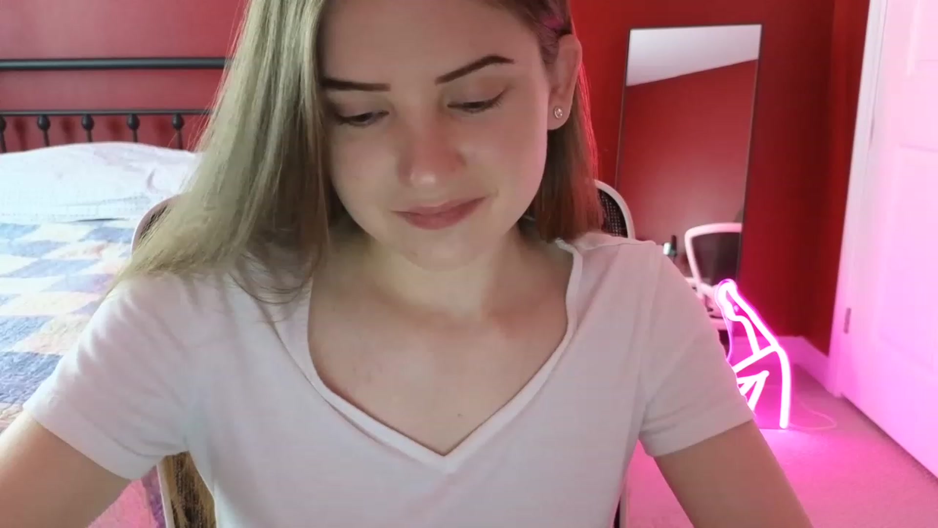 Gallery image thumbnail from AmberPeach's myfreecams stream on, 08/09/2023, 19:58 image 1 of 20