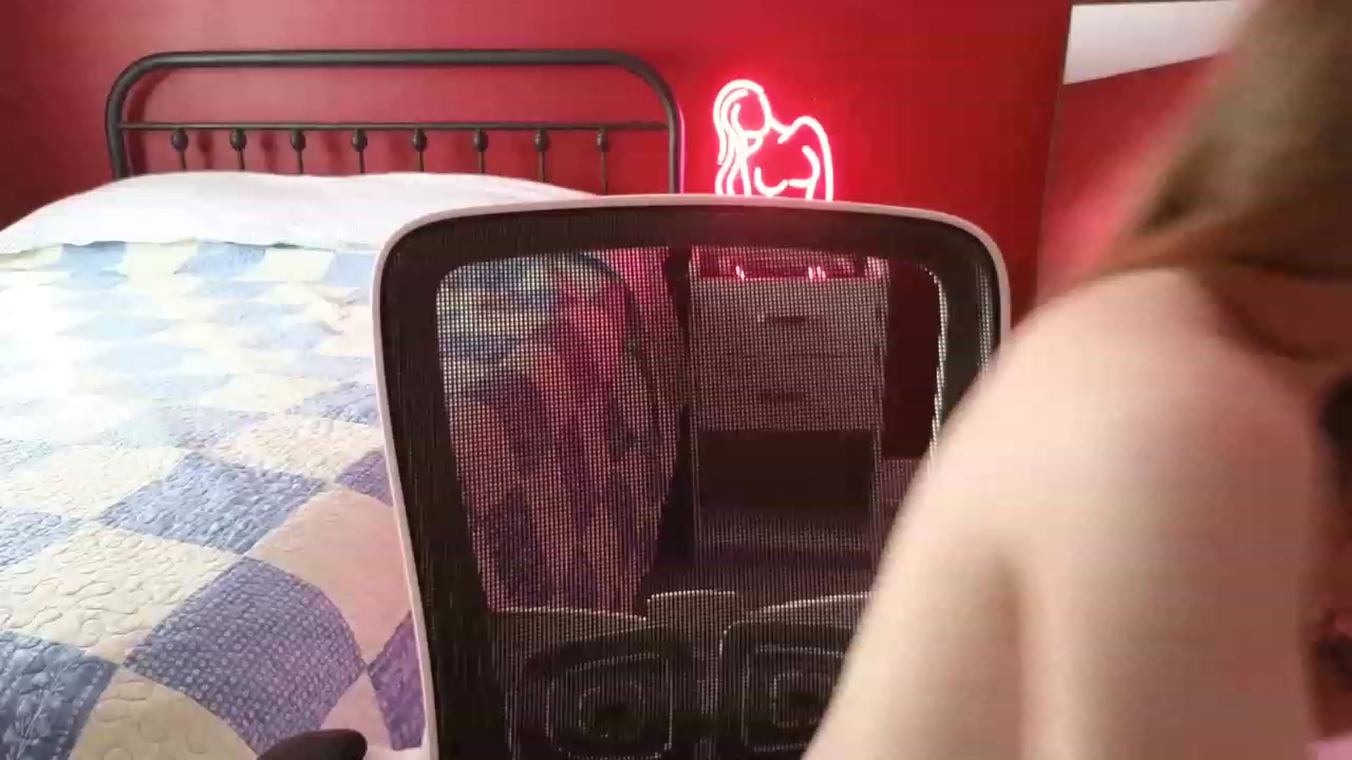 Gallery image thumbnail from AmberPeach's myfreecams stream on, 08/10/2023, 19:38 image 6 of 20