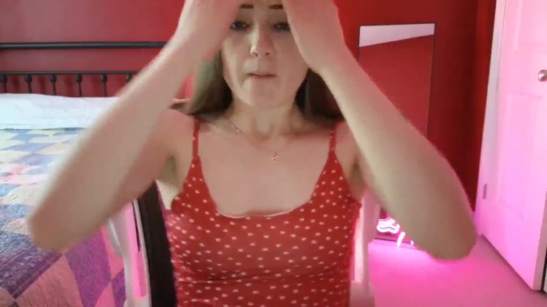 Gallery image thumbnail from AmberPeach's myfreecams stream on, 08/11/2023, 17:46 image 8 of 20