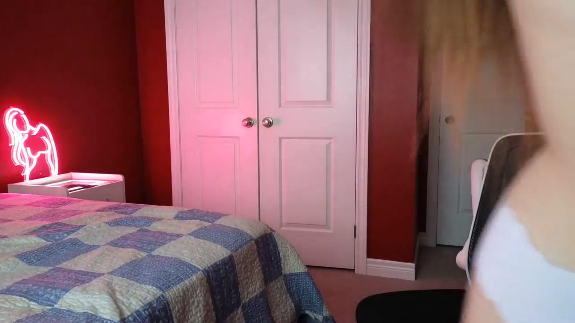 Gallery image thumbnail from AmberPeach's myfreecams stream on, 09/15/2023, 17:47 image 15 of 20