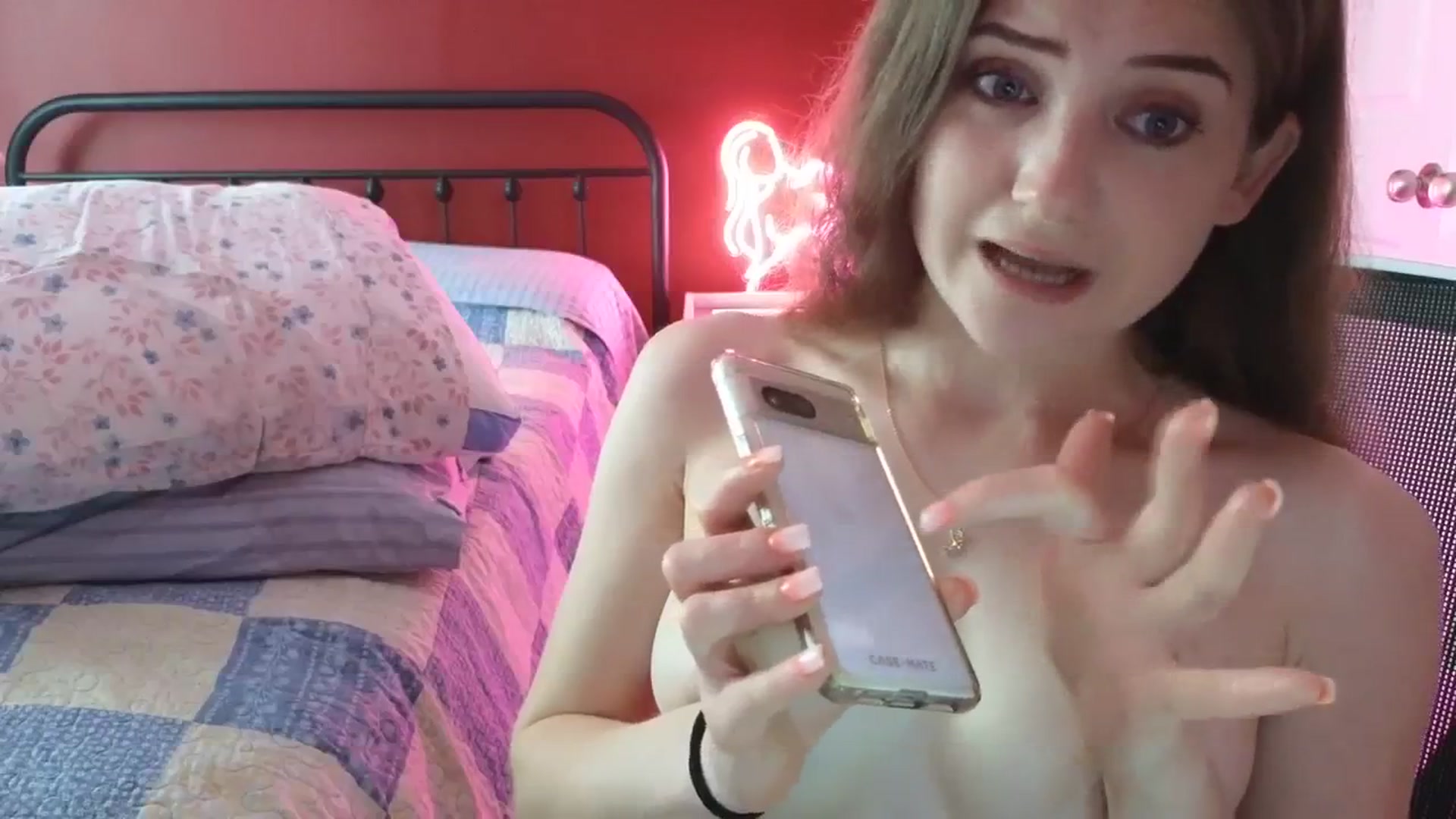 Gallery image thumbnail from AmberPeach's myfreecams stream on, 10/18/2023, 19:46 image 7 of 20
