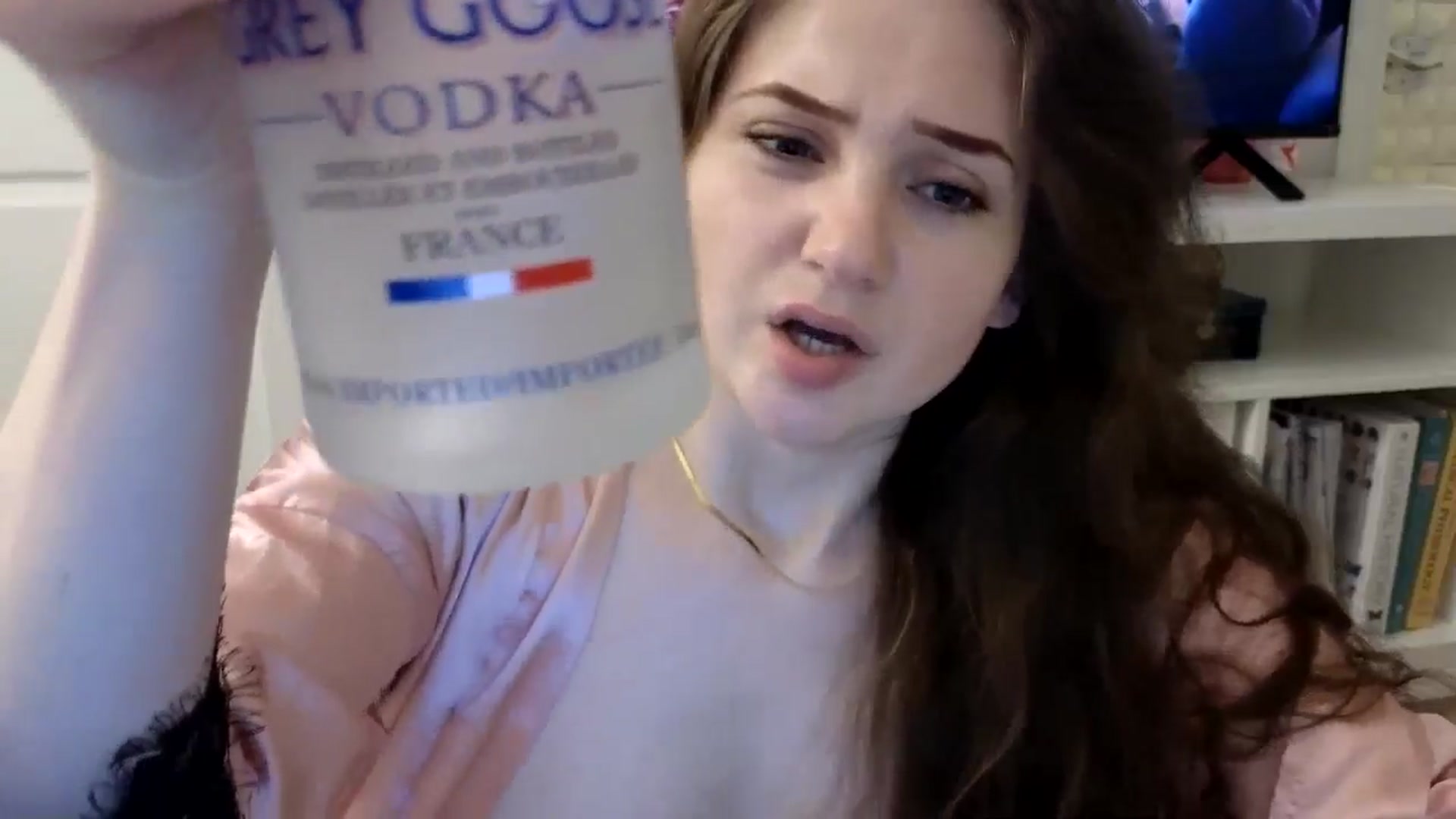 Gallery image thumbnail from AmberPeach's myfreecams stream on, 06/24/2024, 01:55 image 13 of 20