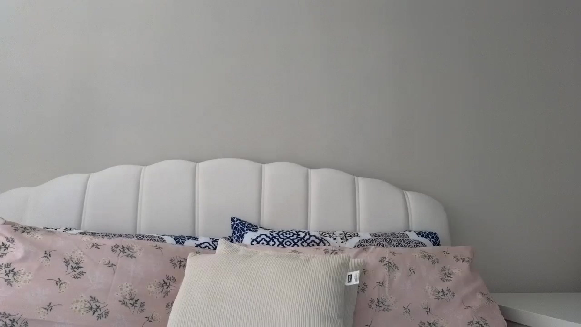 Gallery image thumbnail from AmberPeach's myfreecams stream on, 08/25/2024, 23:00 image 1 of 20
