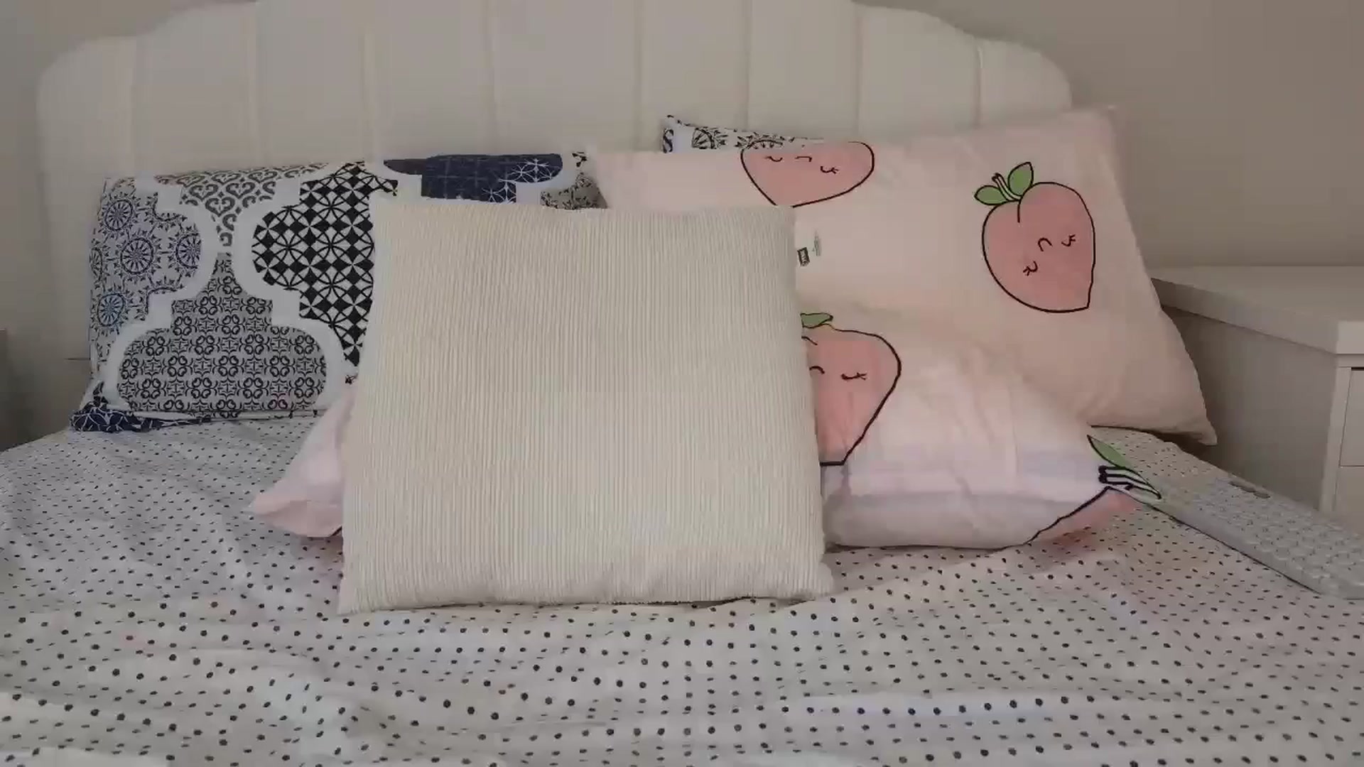 Gallery image thumbnail from AmberPeach's myfreecams stream on, 09/15/2024, 22:13 image 18 of 20