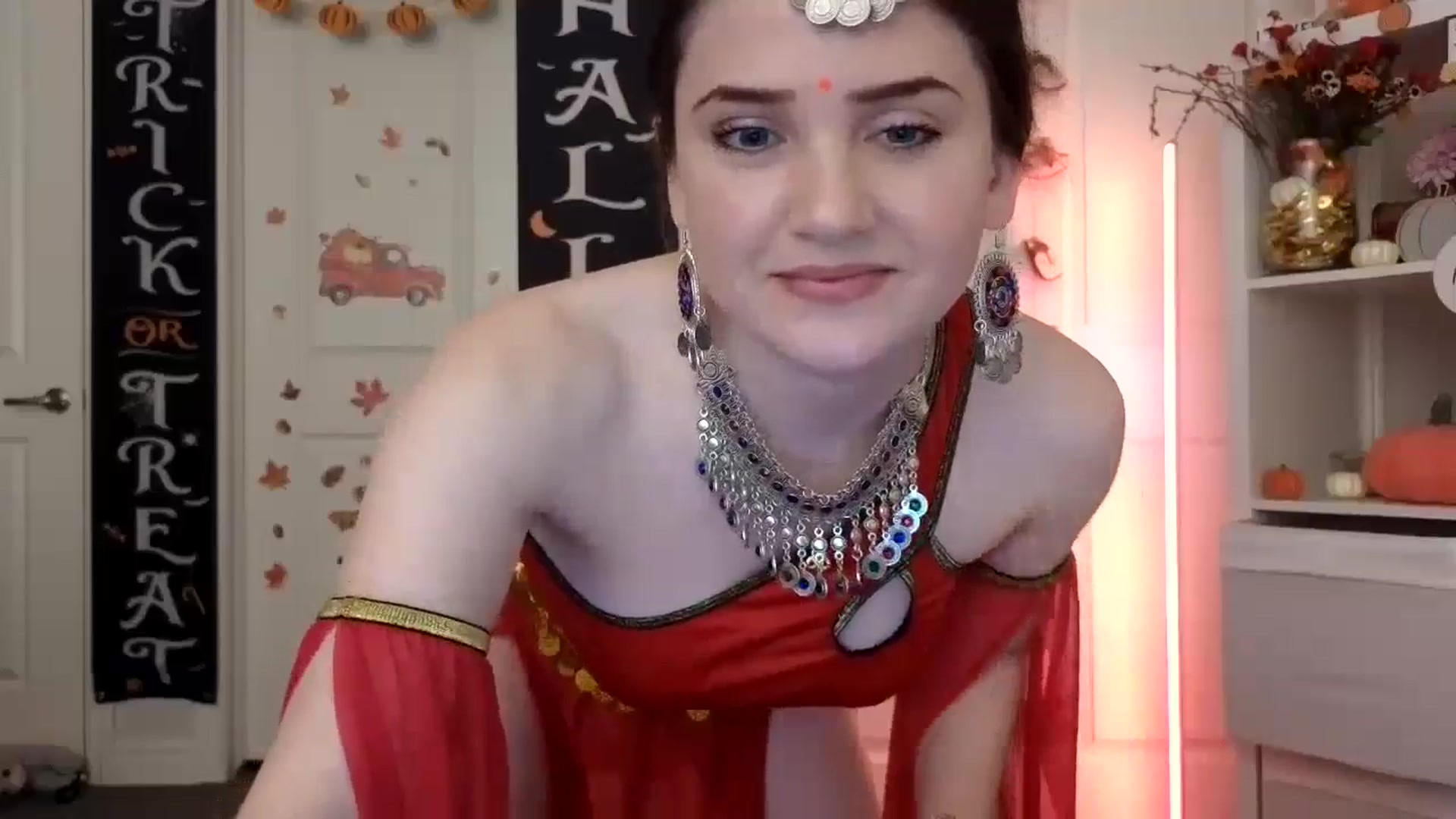 Gallery image thumbnail from AmberPeach's myfreecams stream on, 10/09/2024, 01:39 image 8 of 20