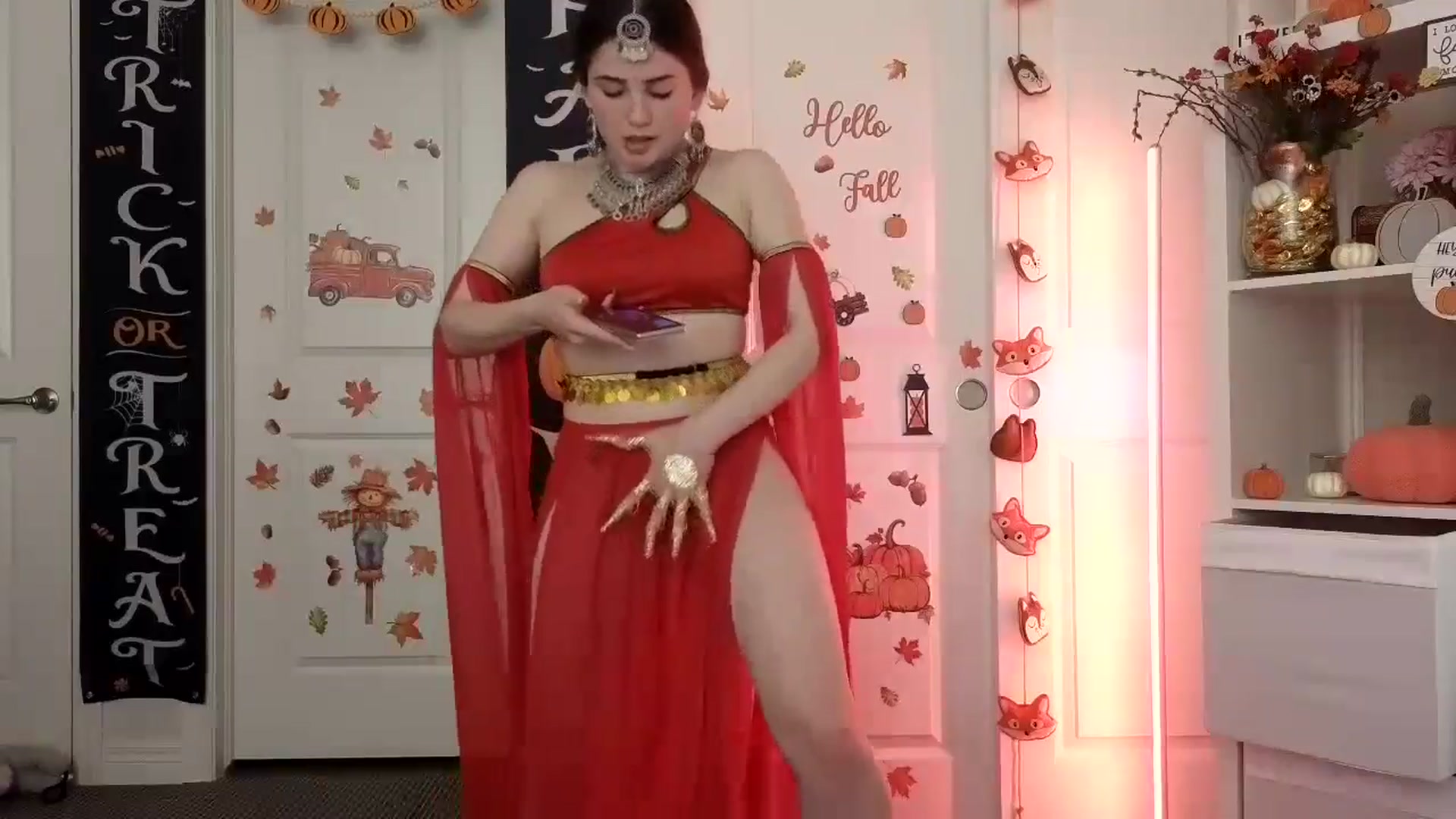 Gallery image thumbnail from AmberPeach's myfreecams stream on, 10/09/2024, 01:39 image 15 of 20