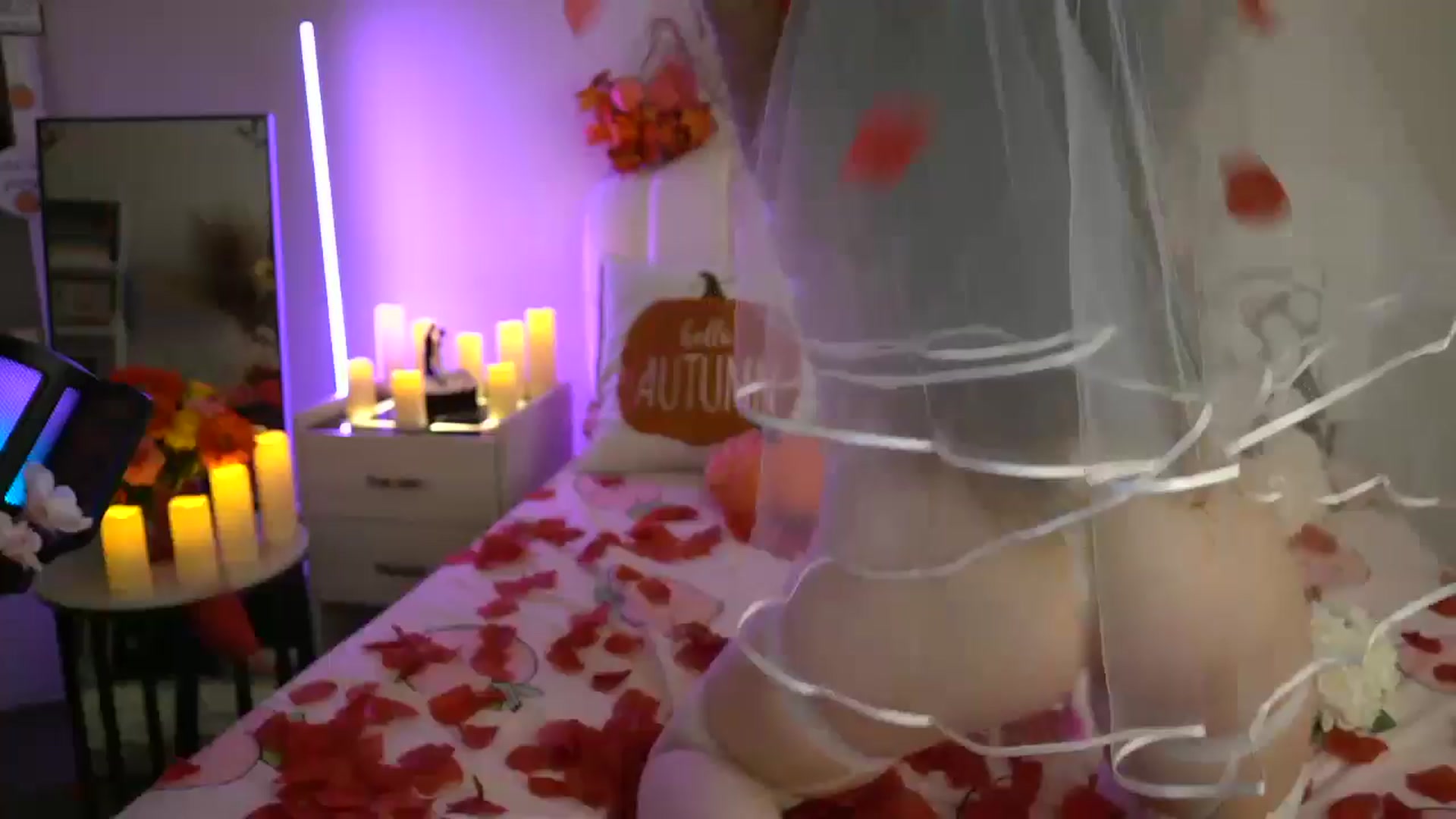 Gallery image thumbnail from AmberPeach's myfreecams stream on, 10/26/2024, 23:32 image 20 of 20