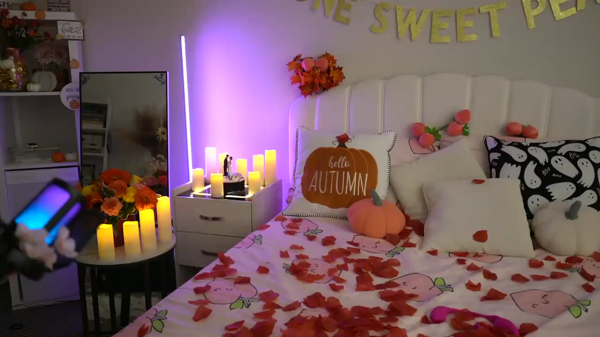 Gallery image thumbnail from AmberPeach's myfreecams stream on, 10/26/2024, 23:58 image 16 of 20