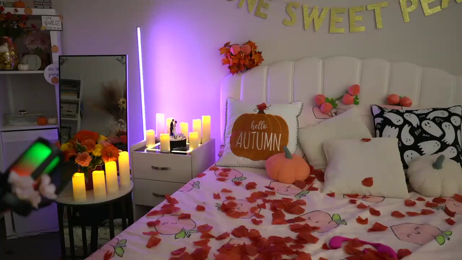 Gallery image thumbnail from AmberPeach's myfreecams stream on, 10/26/2024, 23:58 image 14 of 20