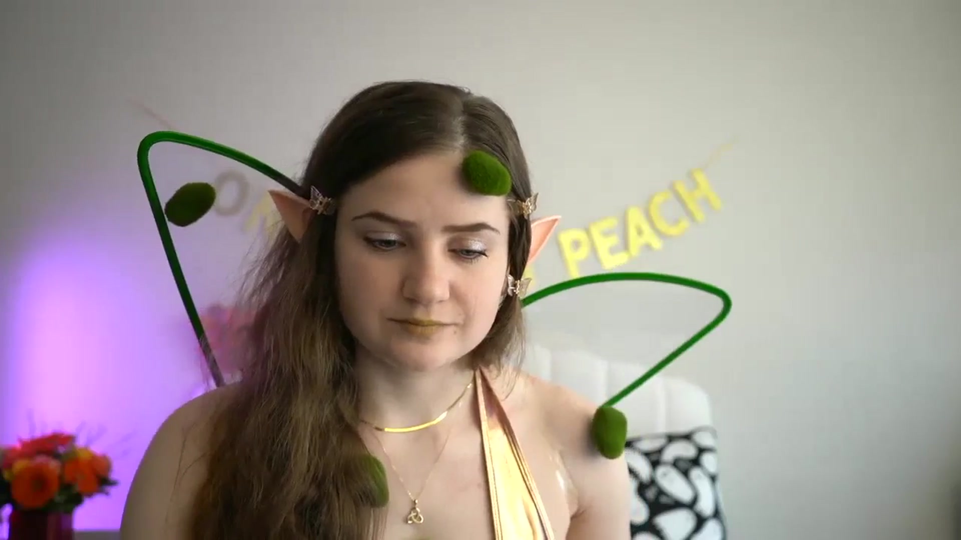 Gallery image thumbnail from AmberPeach's myfreecams stream on, 10/27/2024, 18:55 image 10 of 20