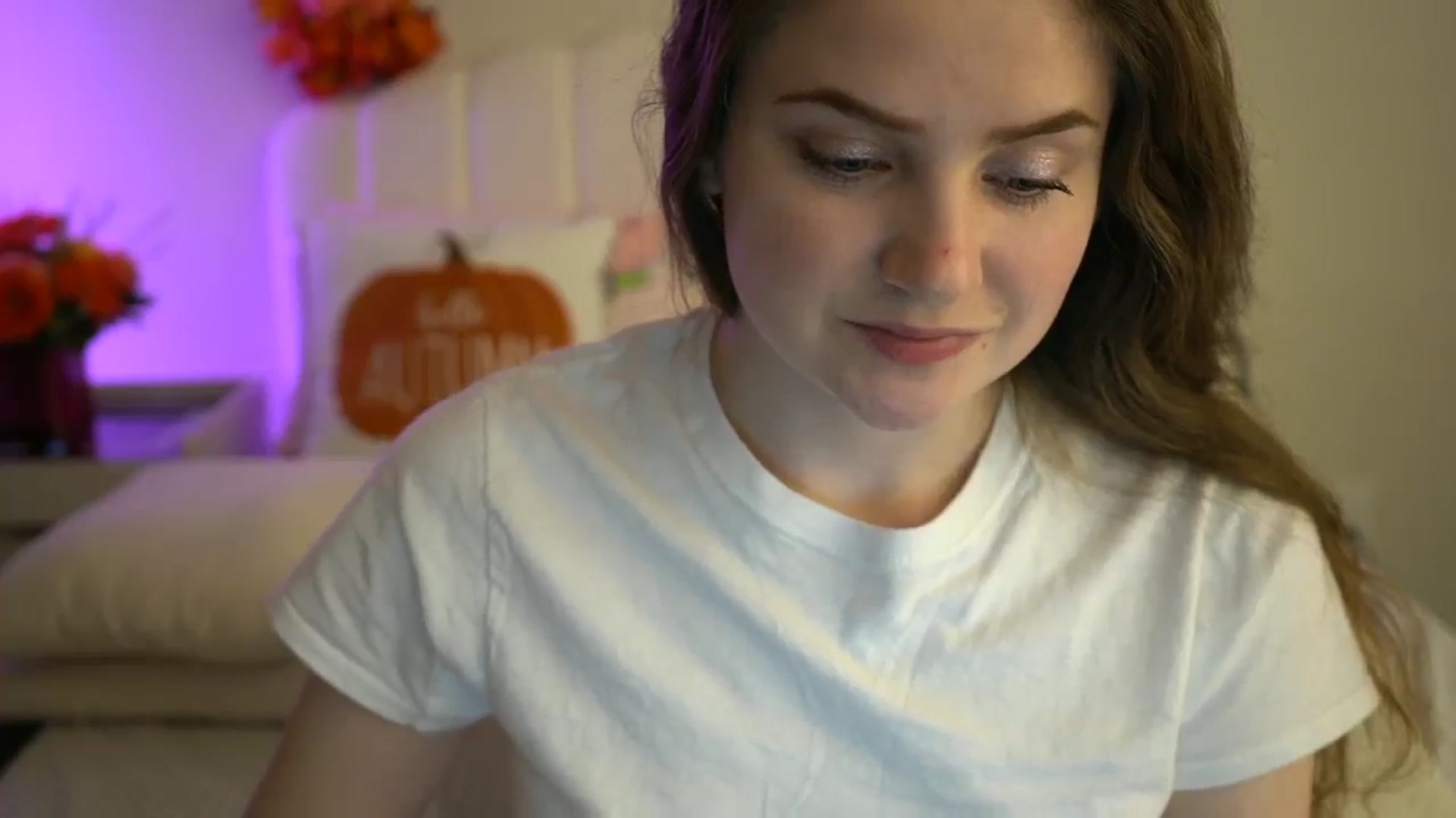Gallery image thumbnail from AmberPeach's myfreecams stream on, 10/28/2024, 03:39 image 3 of 20