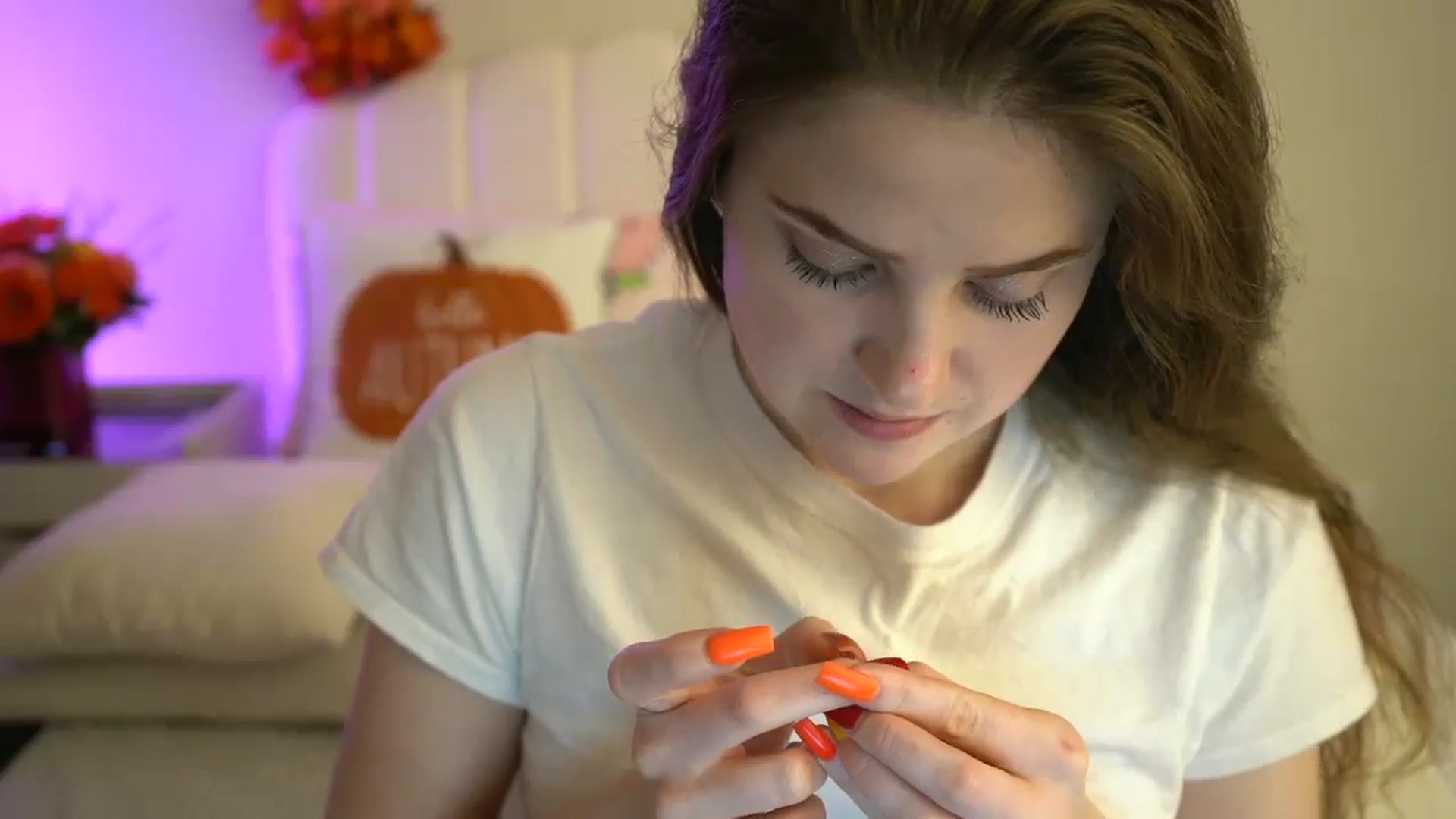 Gallery image thumbnail from AmberPeach's myfreecams stream on, 10/28/2024, 03:39 image 2 of 20
