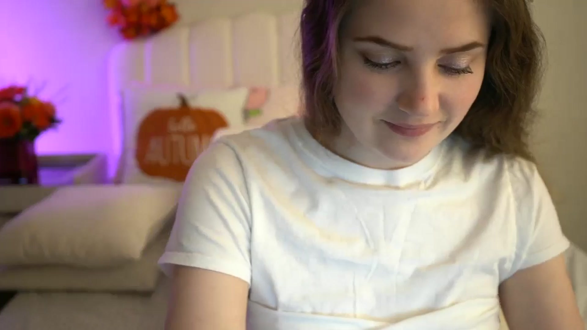 Gallery image thumbnail from AmberPeach's myfreecams stream on, 10/28/2024, 03:39 image 15 of 20
