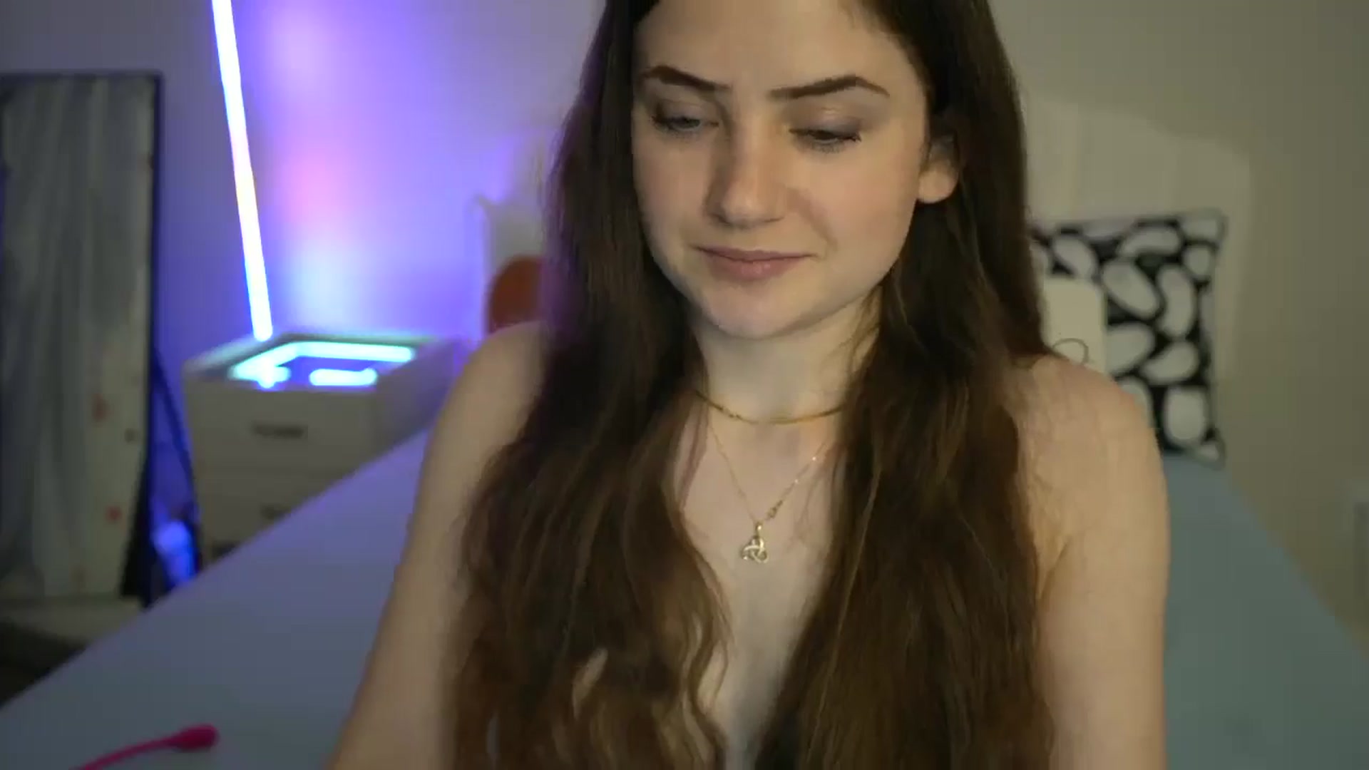 Gallery image thumbnail from AmberPeach's myfreecams stream on, 11/13/2024, 01:31 image 15 of 20