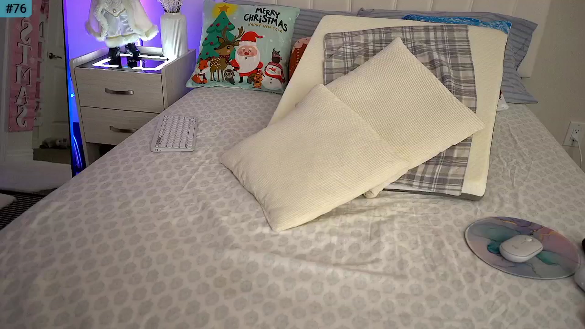 Gallery image thumbnail from AmberPeach's myfreecams stream on, 12/06/2024, 05:25 image 16 of 20