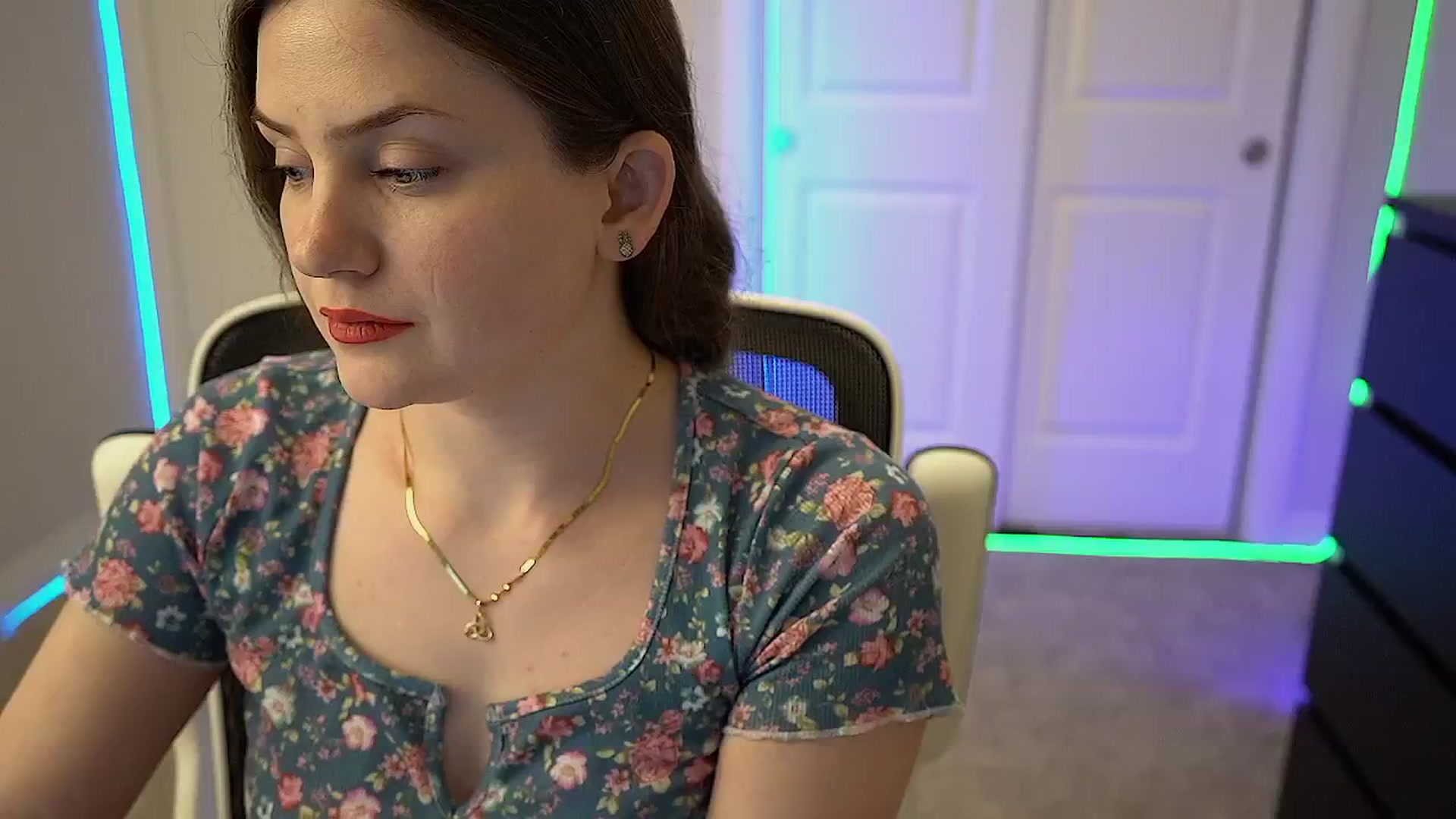 Gallery image thumbnail from AmberPeach's myfreecams stream on, 06/23/2025, 03:18 image 2 of 20