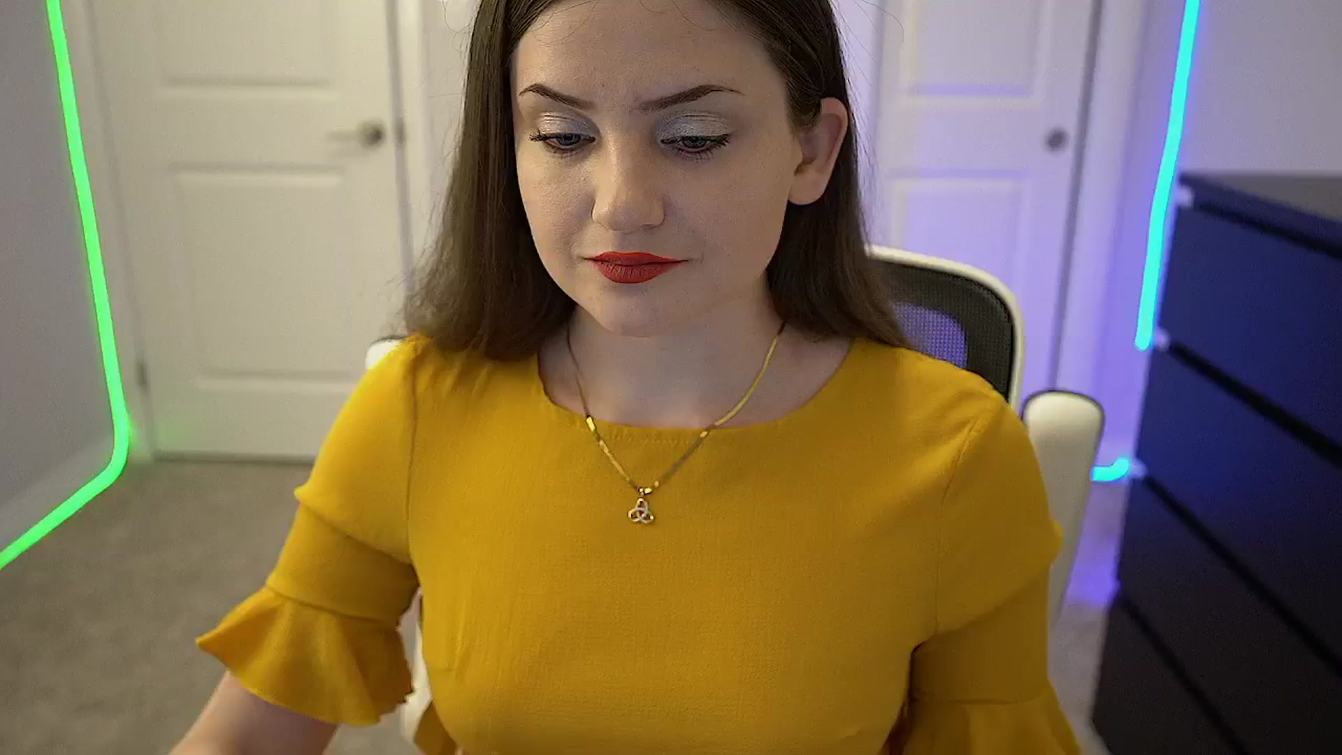 Gallery image thumbnail from AmberPeach's myfreecams stream on, 06/24/2025, 03:54 image 1 of 20