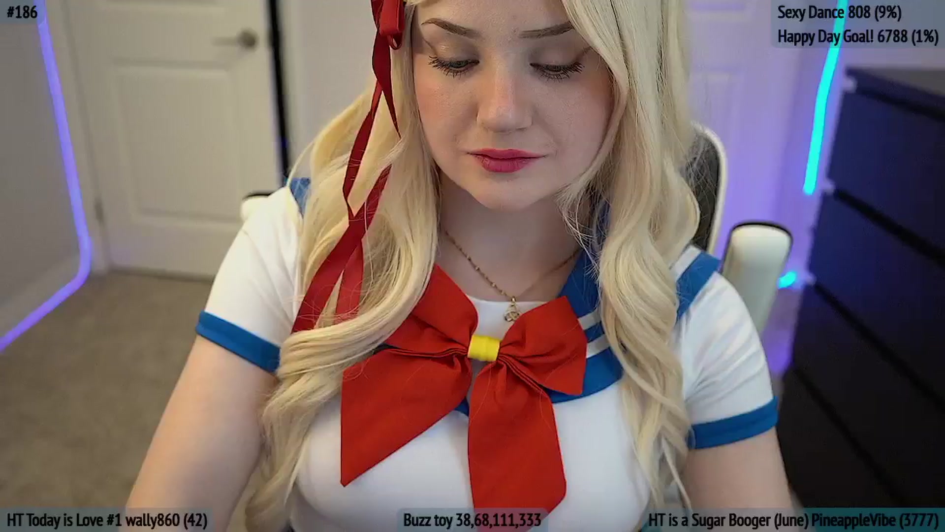 Gallery image thumbnail from AmberPeach's myfreecams stream on, 06/25/2025, 05:06 image 10 of 20