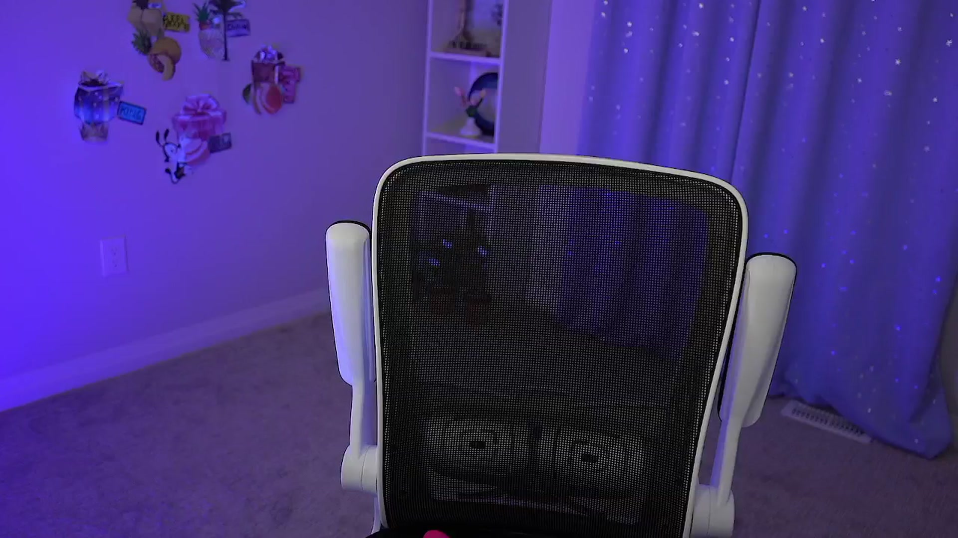 Gallery image thumbnail from AmberPeach's myfreecams stream on, 07/15/2025, 02:47 image 9 of 20