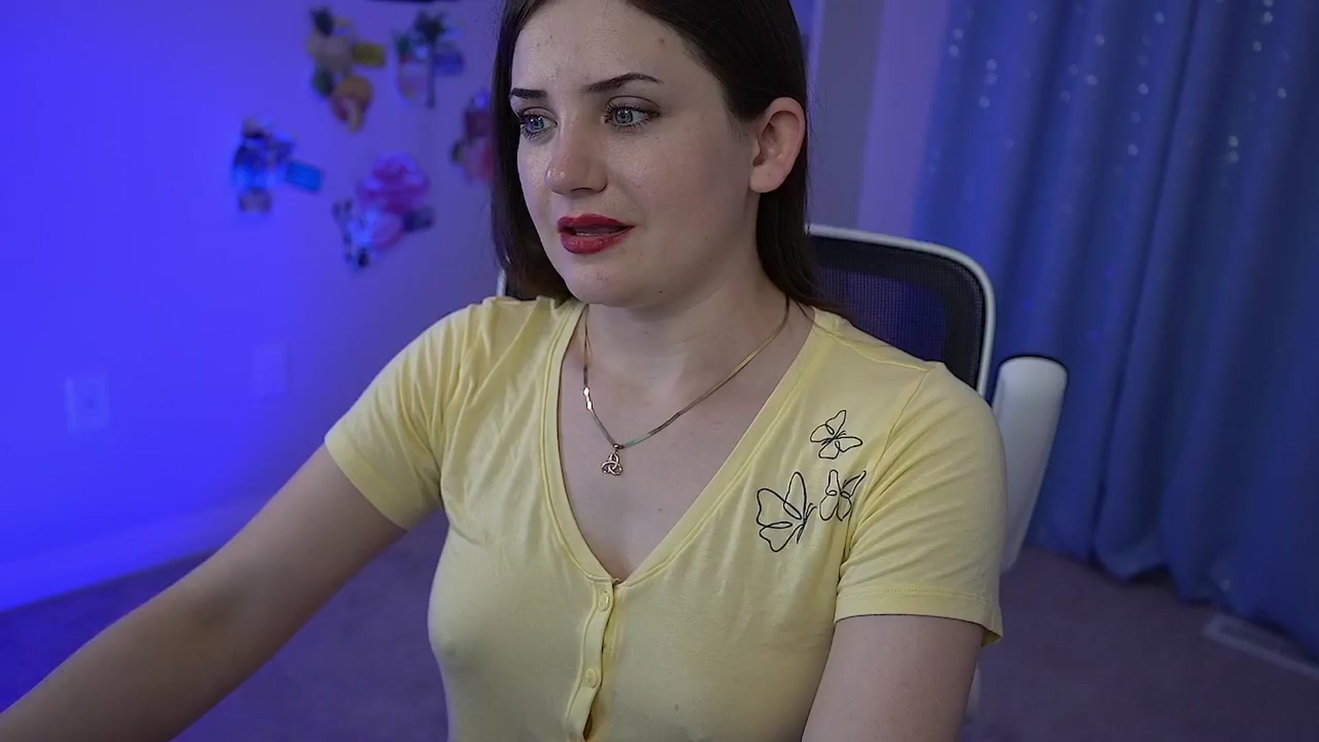 Gallery image thumbnail from AmberPeach's myfreecams stream on, 07/17/2025, 09:33 image 6 of 20