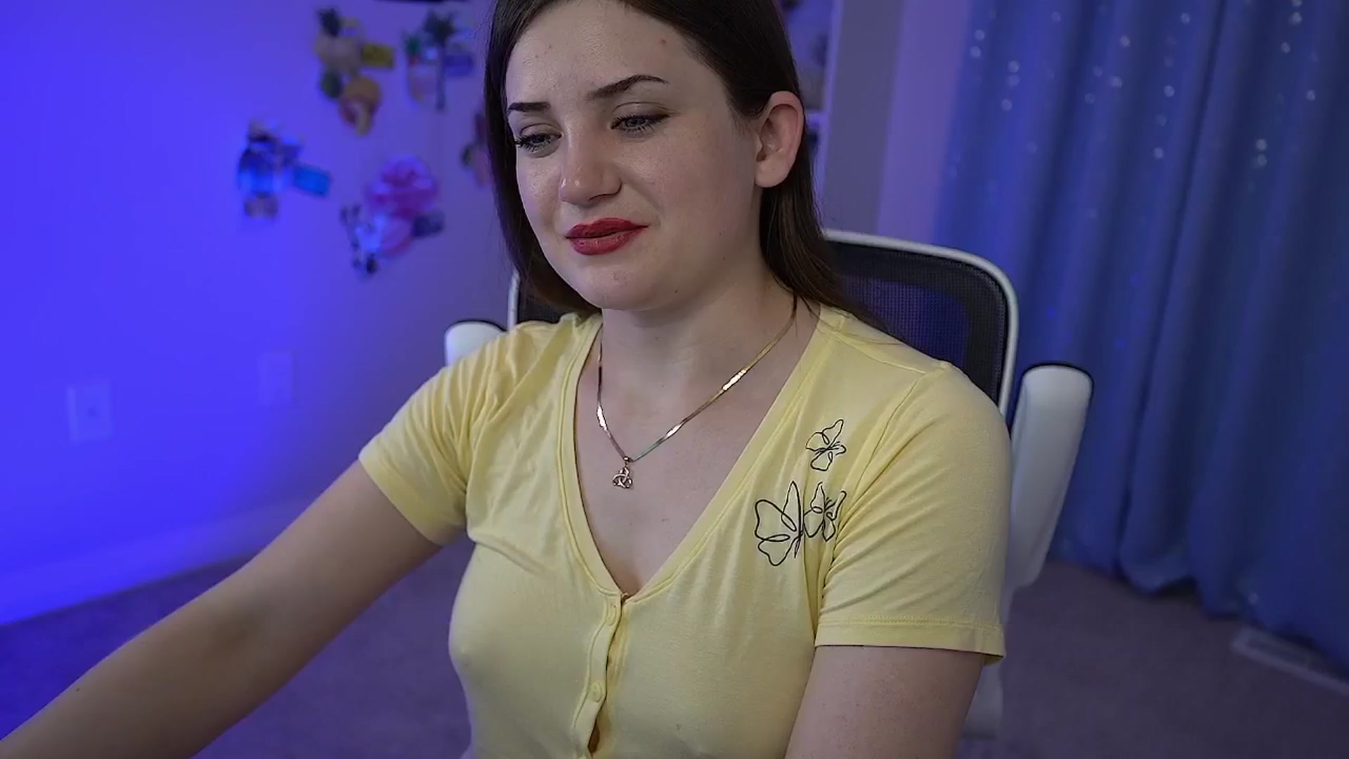 Gallery image thumbnail from AmberPeach's myfreecams stream on, 07/17/2025, 09:33 image 5 of 20