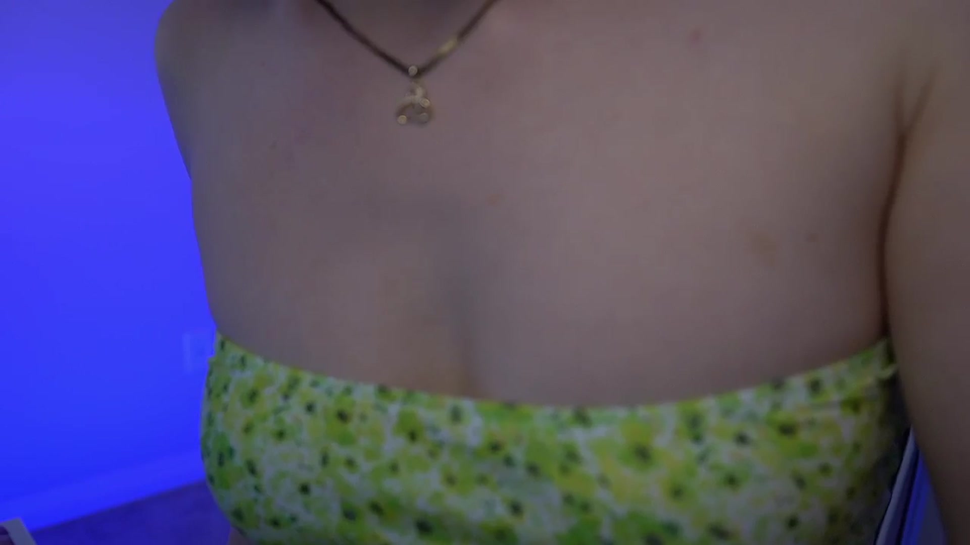 Gallery image thumbnail from AmberPeach's myfreecams stream on, 07/18/2025, 07:52 image 11 of 20