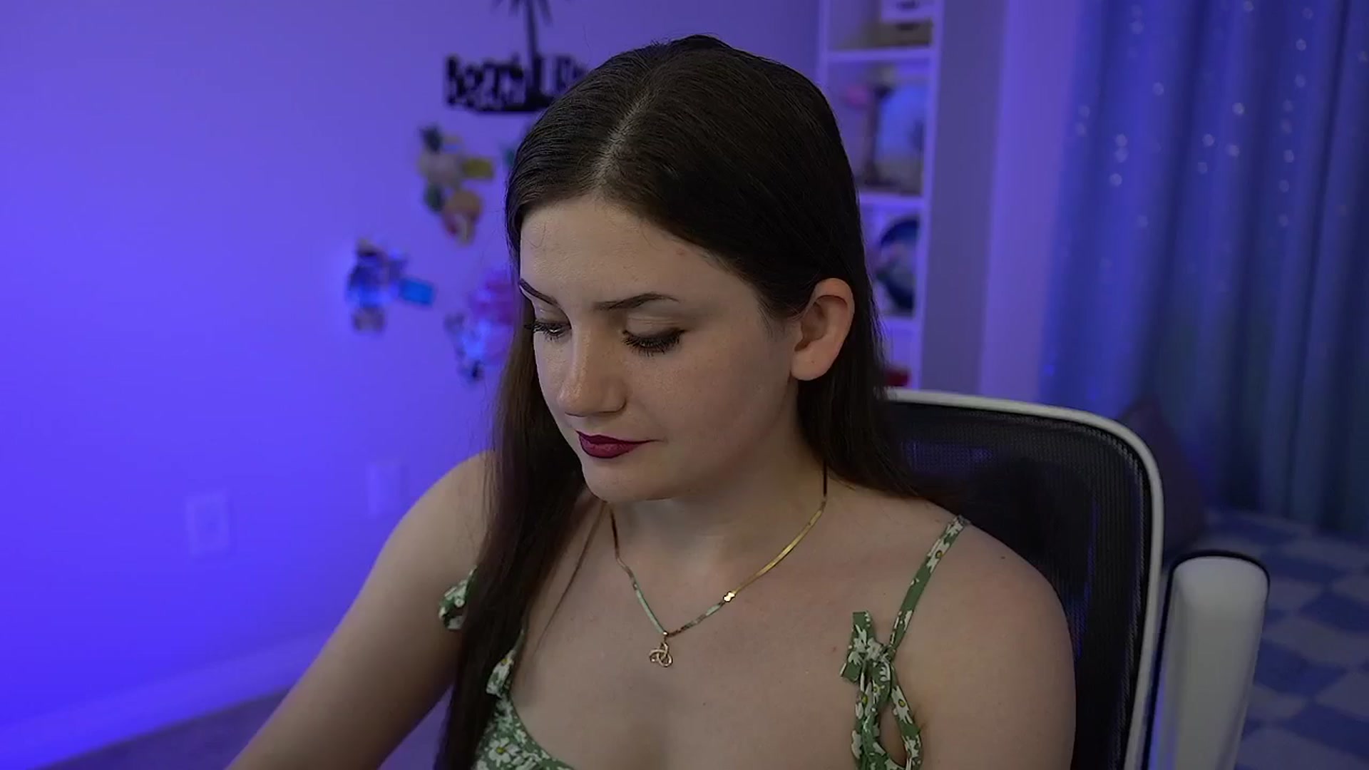 Gallery image thumbnail from AmberPeach's myfreecams stream on, 07/19/2025, 06:07 image 11 of 20