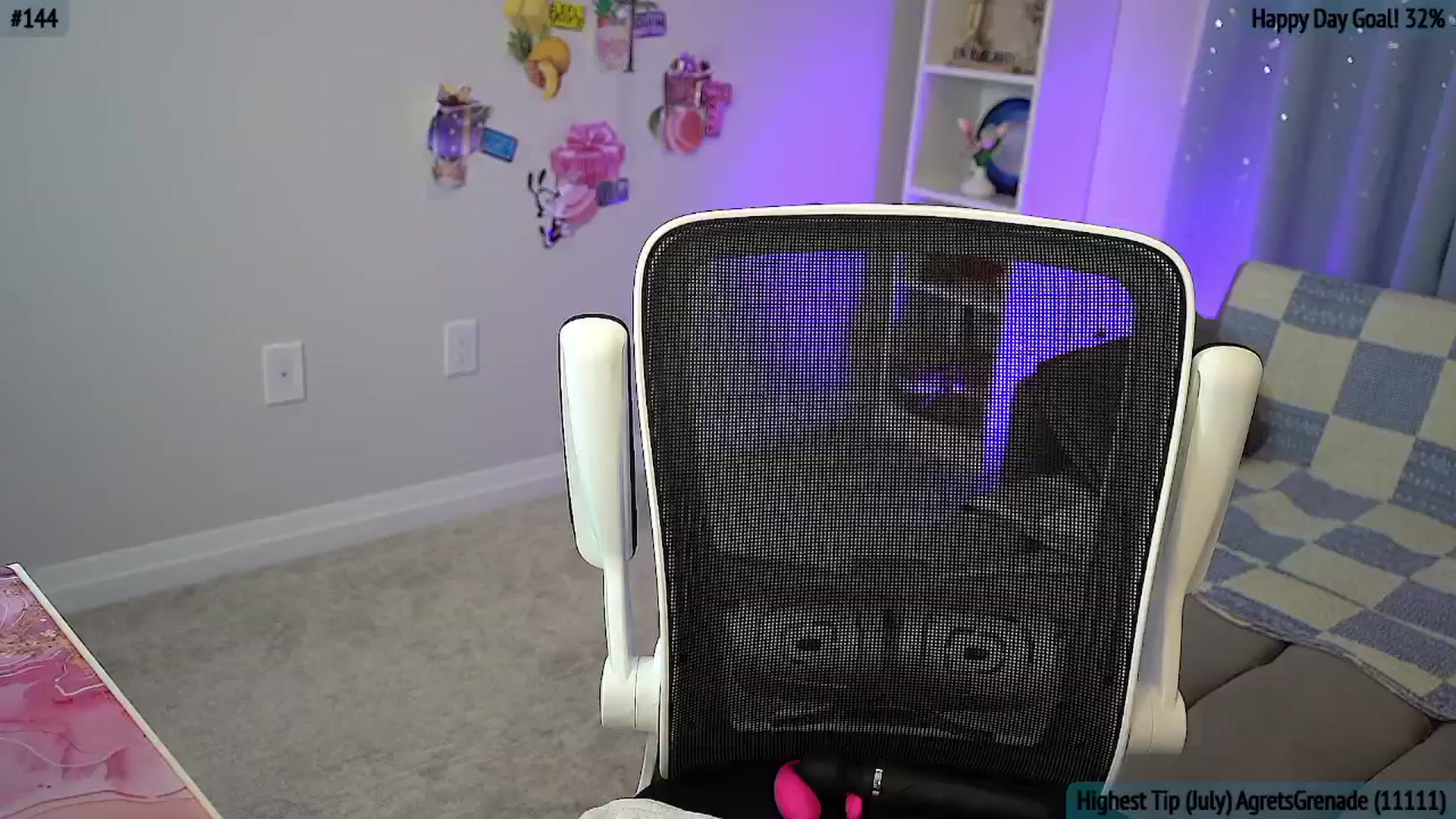Gallery image thumbnail from AmberPeach's myfreecams stream on, 07/27/2025, 06:25 image 18 of 20