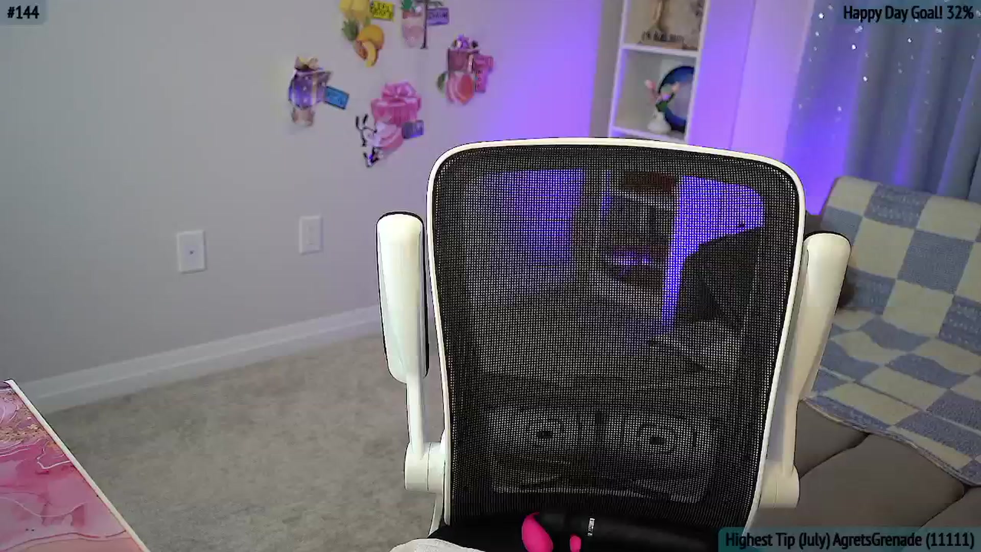 Gallery image thumbnail from AmberPeach's myfreecams stream on, 07/27/2025, 06:25 image 16 of 20