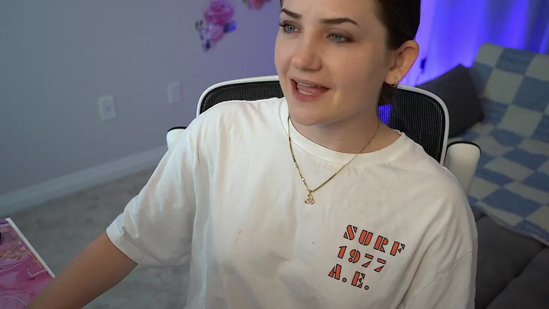 Gallery image thumbnail from AmberPeach's myfreecams stream on, 08/12/2025, 03:05 image 8 of 20