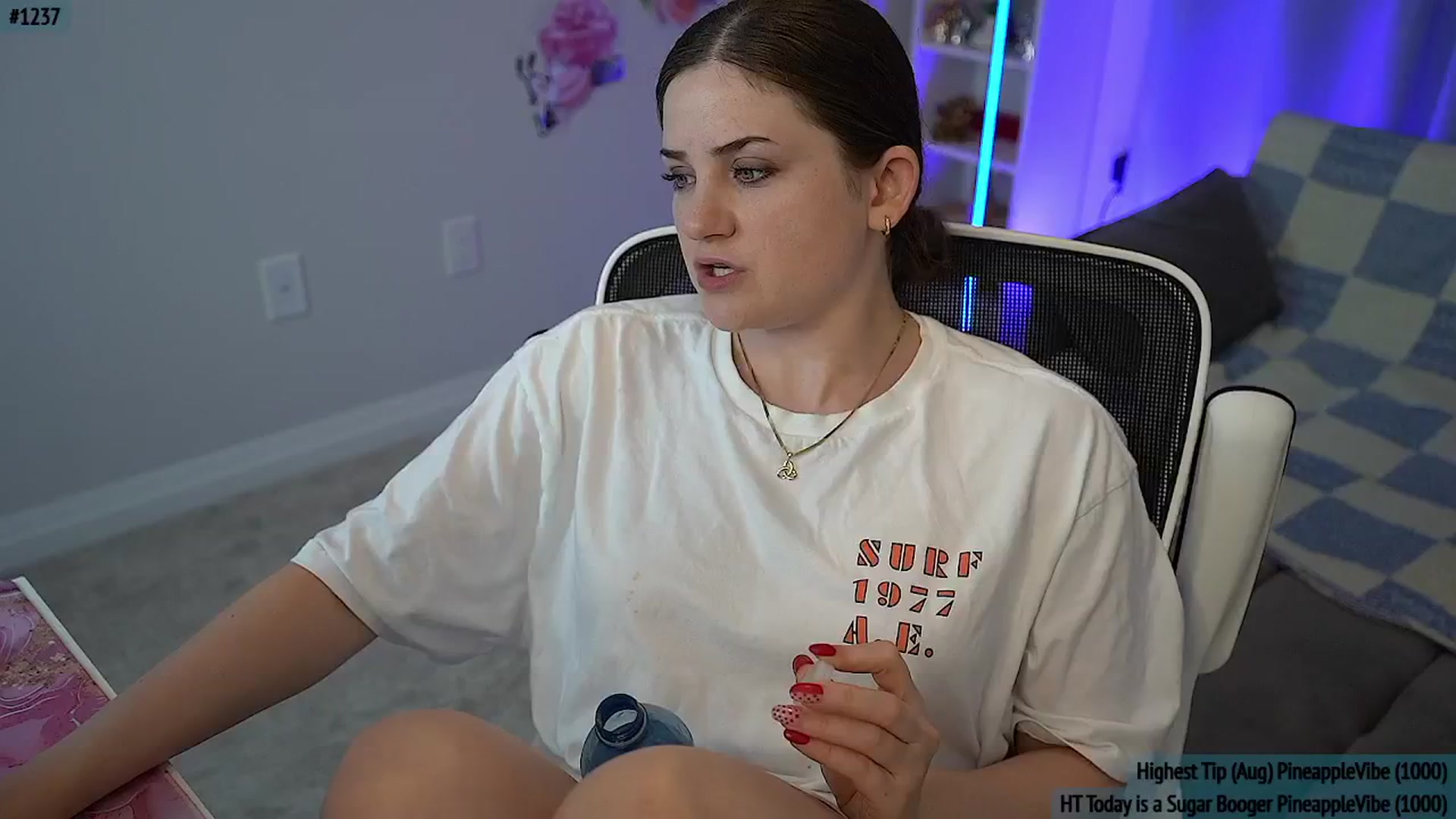 Gallery image thumbnail from AmberPeach's myfreecams stream on, 08/12/2025, 03:55 image 10 of 20