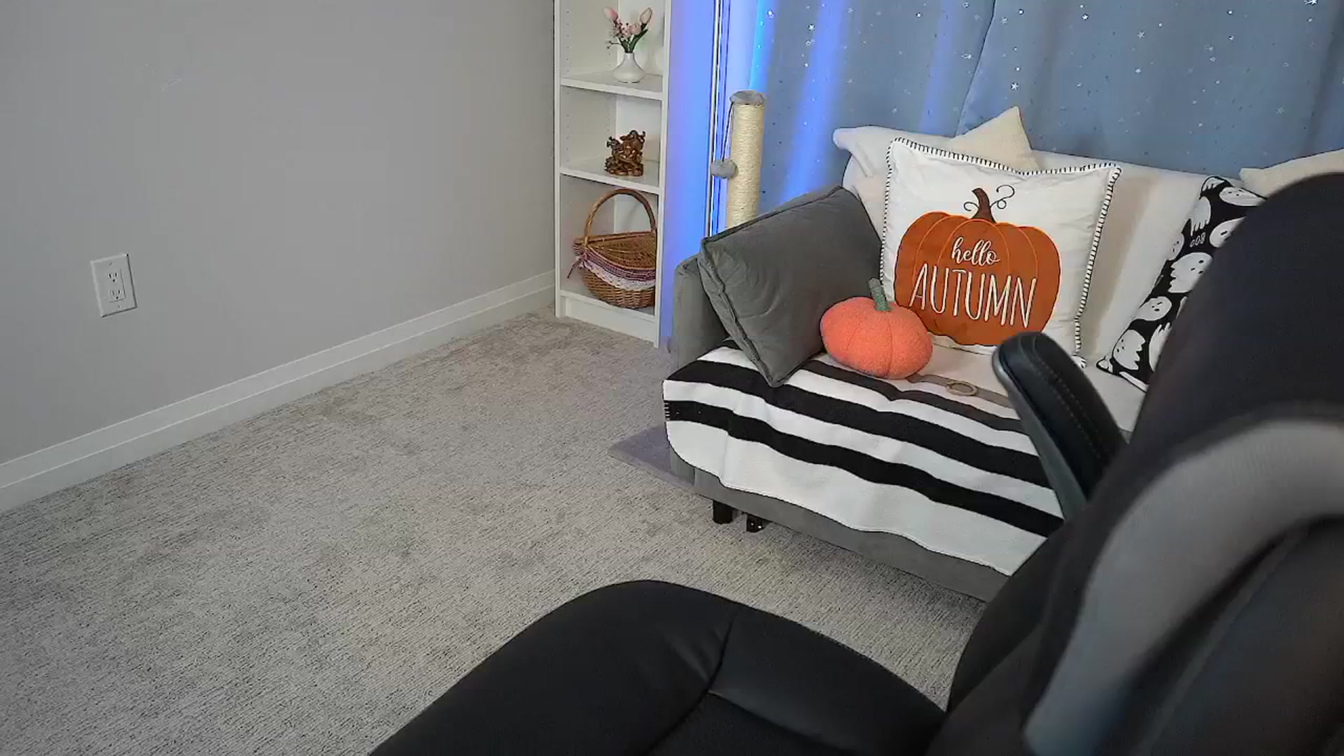 Gallery image thumbnail from AmberPeach's myfreecams stream on, 10/01/2025, 23:31 image 20 of 20