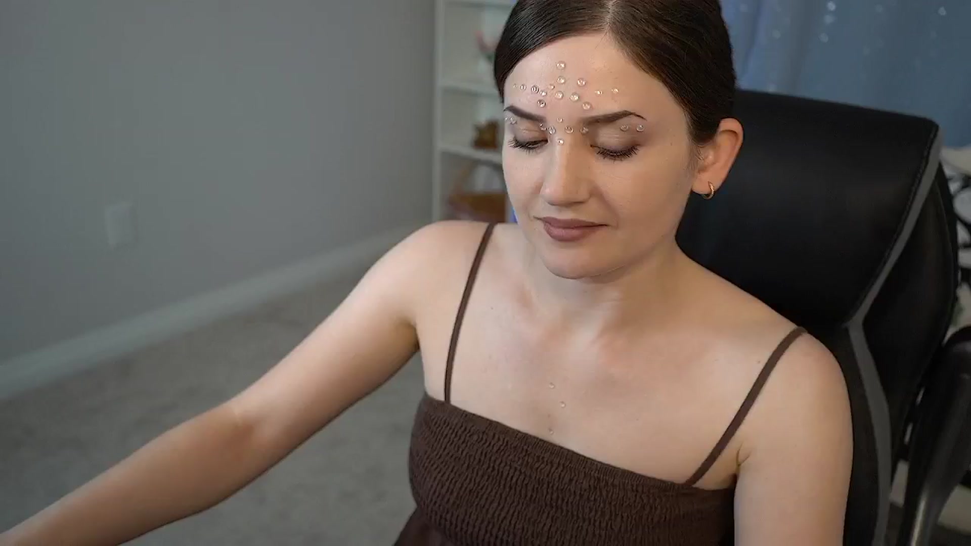Gallery image thumbnail from AmberPeach's myfreecams stream on, 10/01/2025, 23:31 image 14 of 20