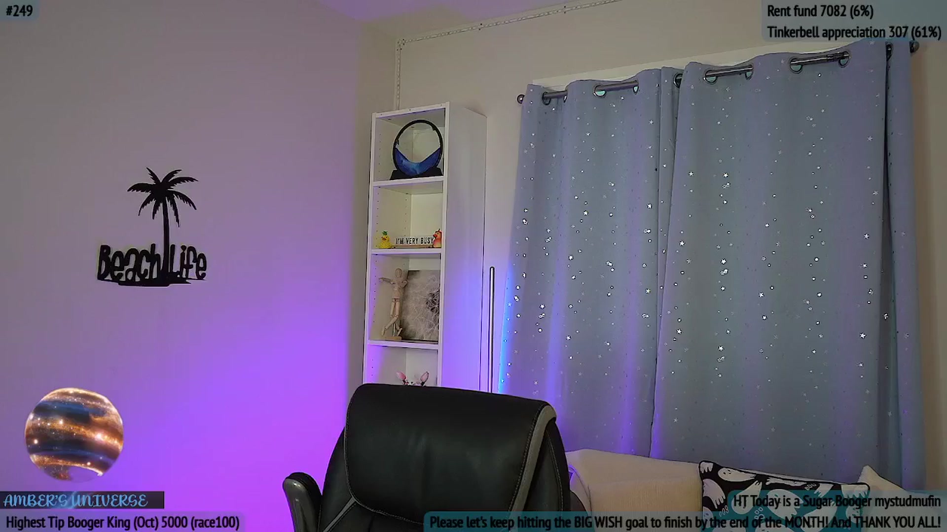 Gallery image thumbnail from AmberPeach's myfreecams stream on, 10/14/2025, 22:53 image 10 of 20