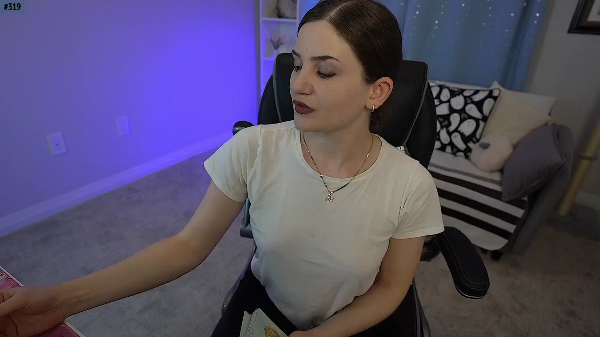 Gallery image thumbnail from AmberPeach's myfreecams stream on, 10/20/2025, 03:39 image 12 of 20