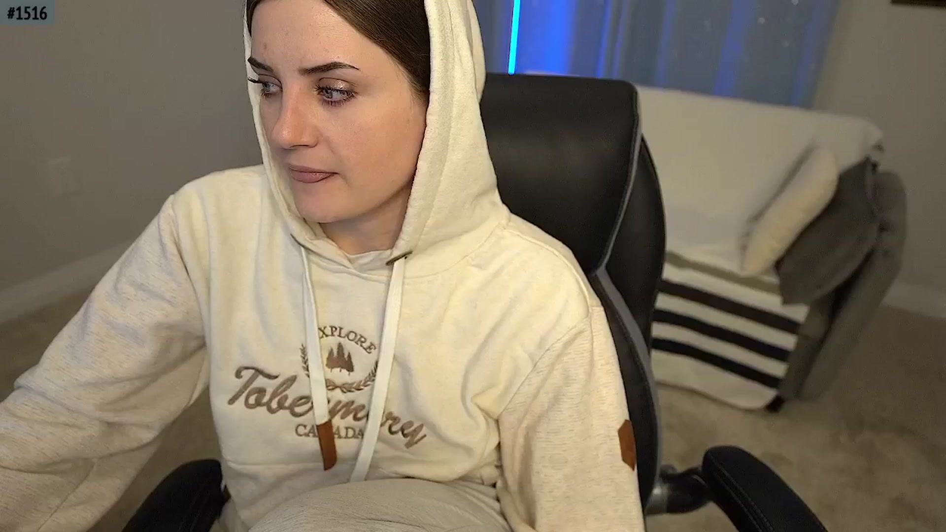 Gallery image thumbnail from AmberPeach's myfreecams stream on, 11/07/2025, 01:15 image 18 of 20