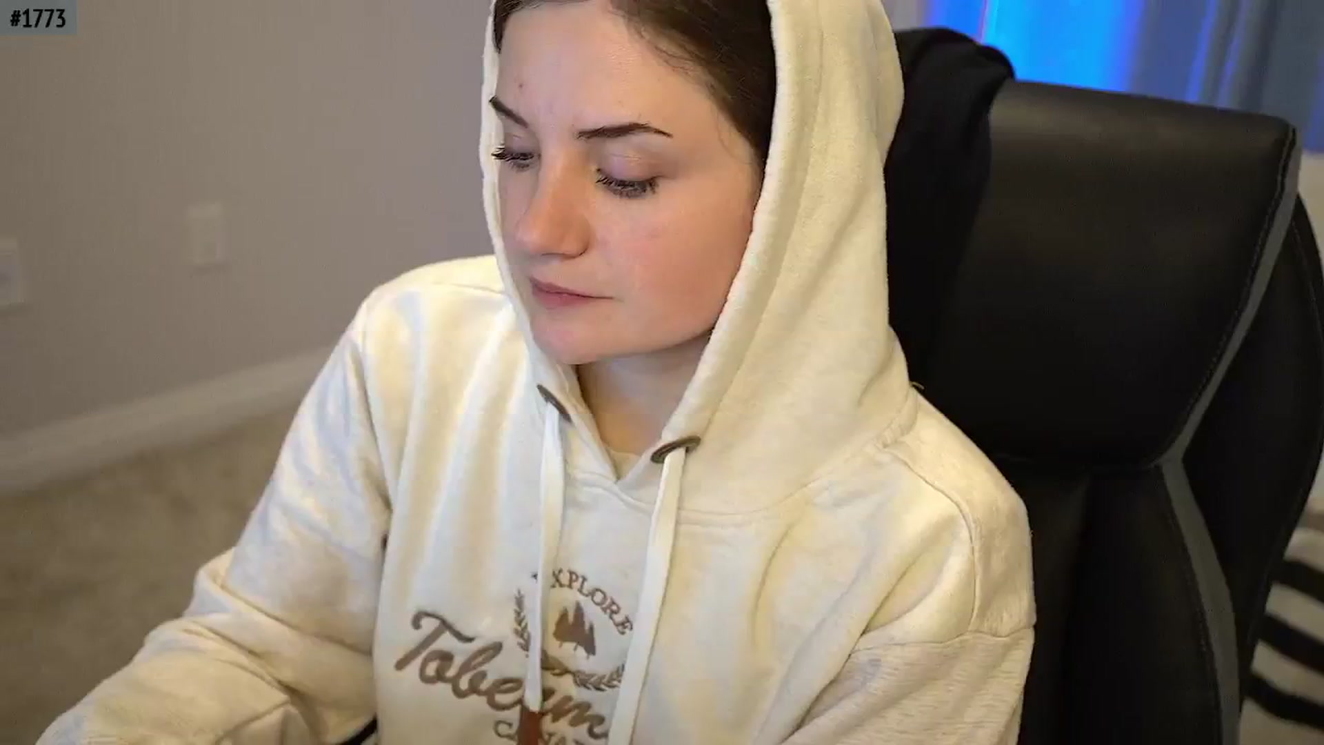 Gallery image thumbnail from AmberPeach's myfreecams stream on, 11/08/2025, 03:06 image 1 of 20