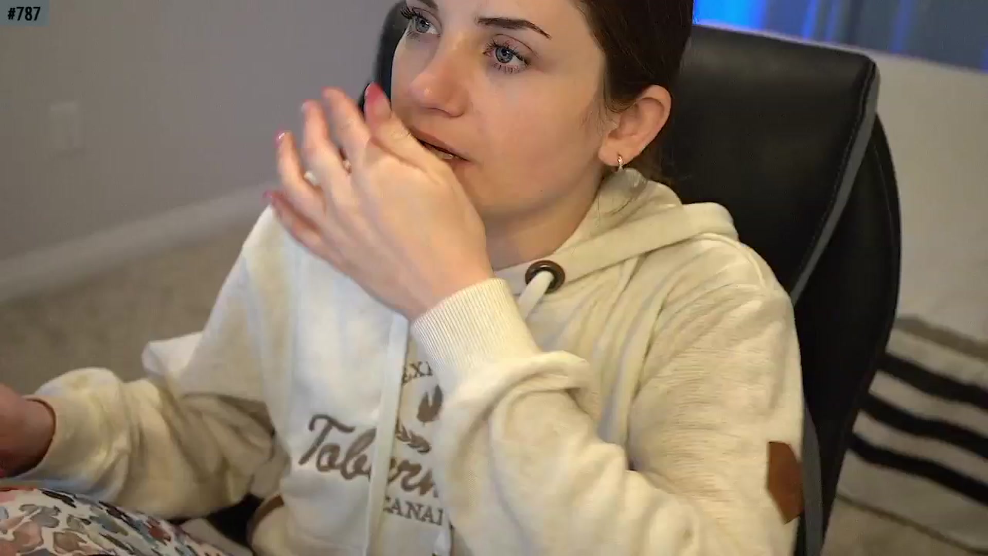 Gallery image thumbnail from AmberPeach's myfreecams stream on, 11/08/2025, 03:06 image 13 of 20